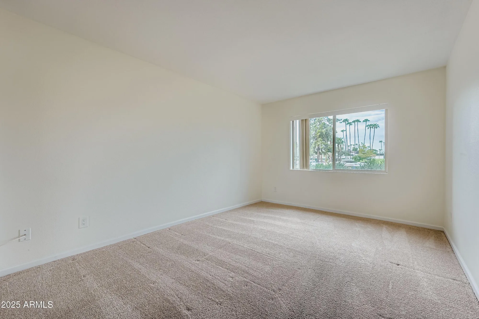 Property Slideshow image 11 of 36 | 7840 e camelback rd 108, Scottsdale, AZ, 85251