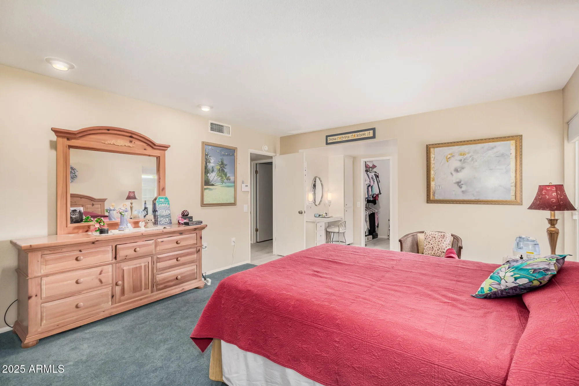 Property Slideshow image 11 of 28 | 9705 w oak ridge dr, Sun City, AZ, 85351