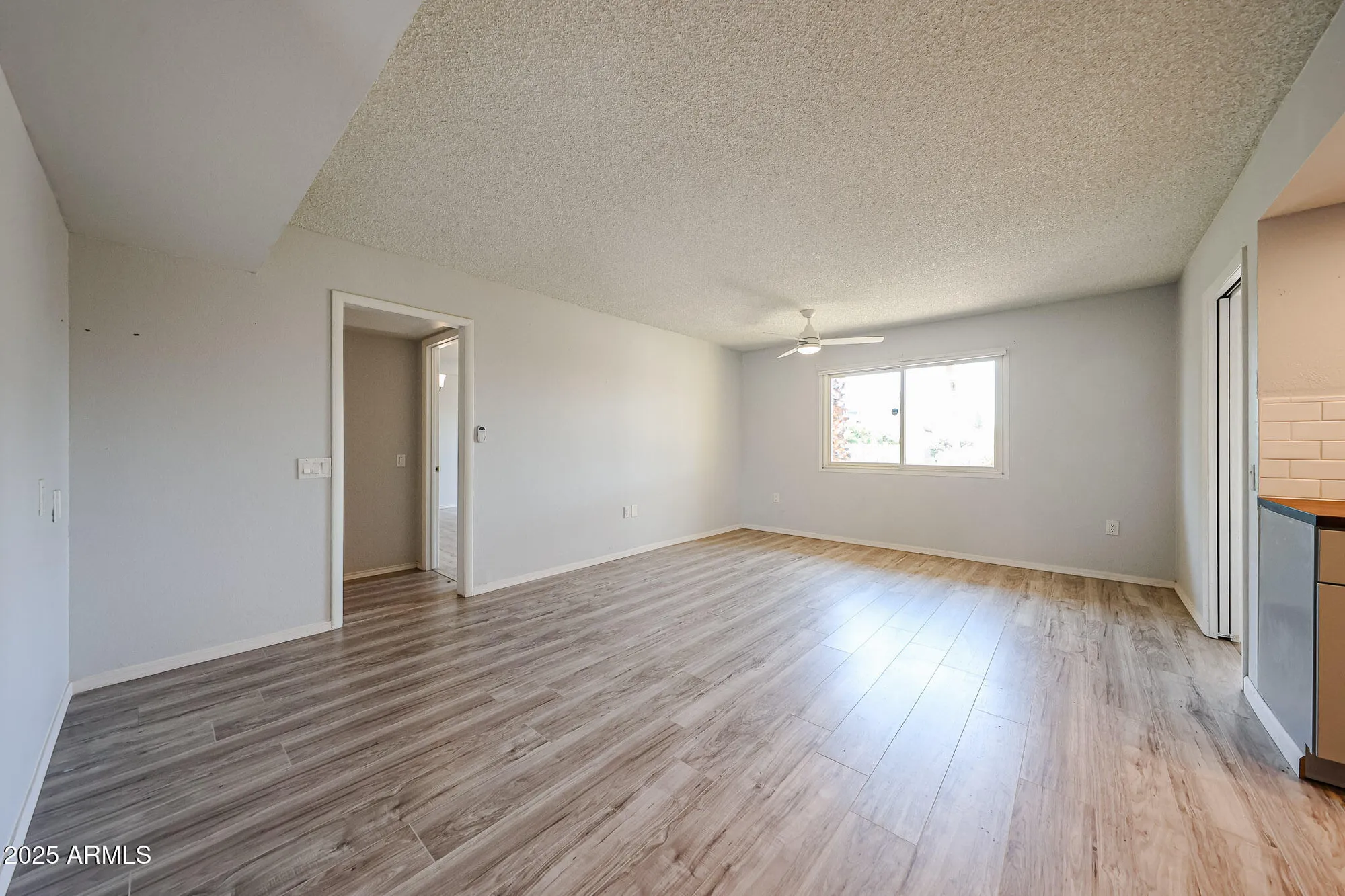 Property Slideshow image 10 of 40 | 19838 n pine springs dr, Sun City, AZ, 85373