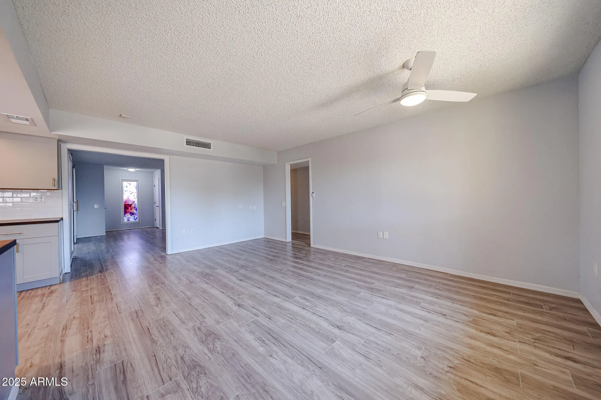 Property Slideshow image 13 of 40 | 19838 n pine springs dr, Sun City, AZ, 85373