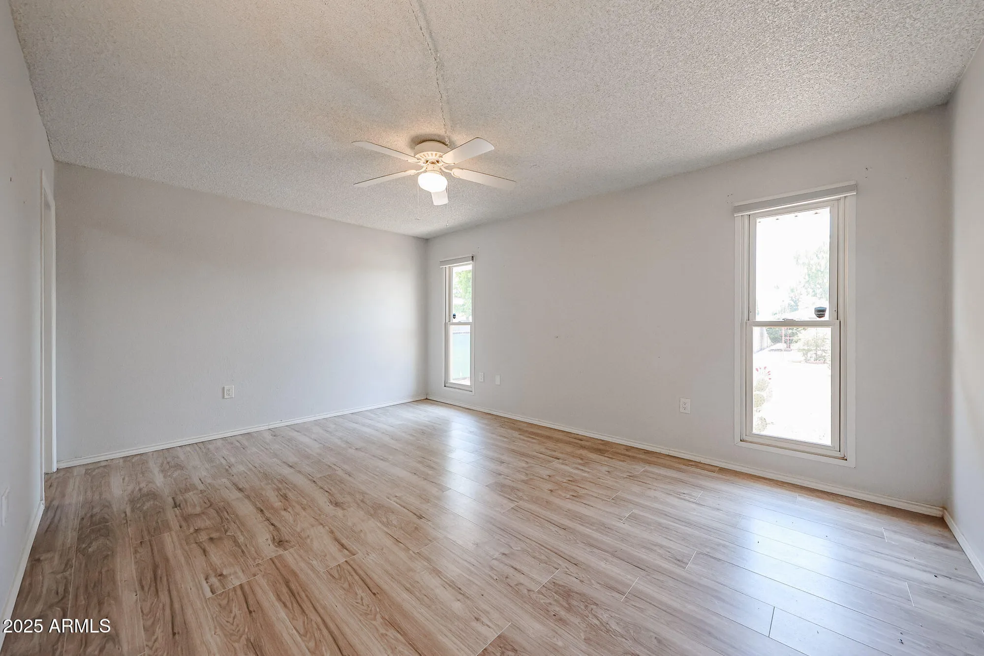 Property Slideshow image 25 of 40 | 19838 n pine springs dr, Sun City, AZ, 85373