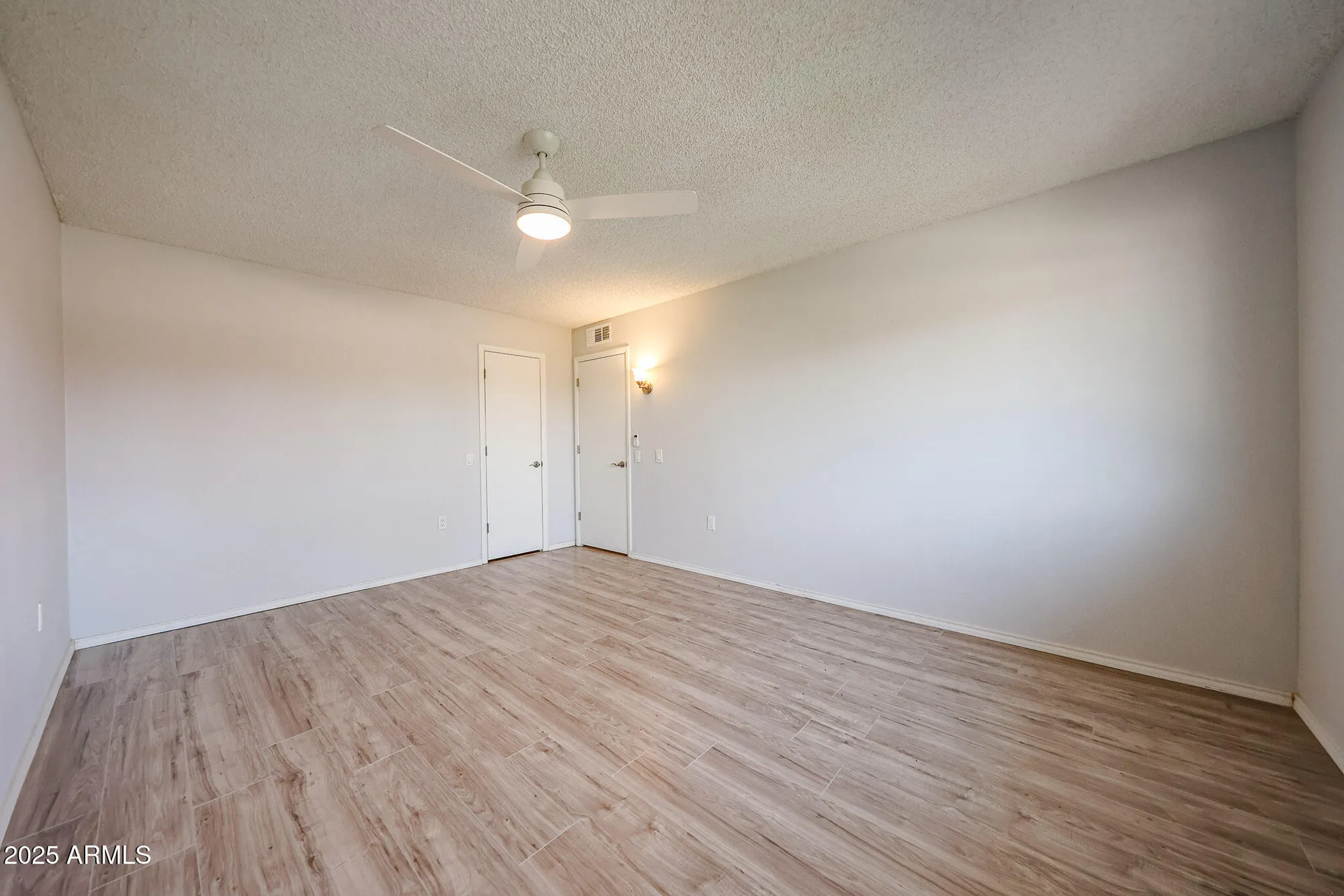 Property Slideshow image 32 of 40 | 19838 n pine springs dr, Sun City, AZ, 85373