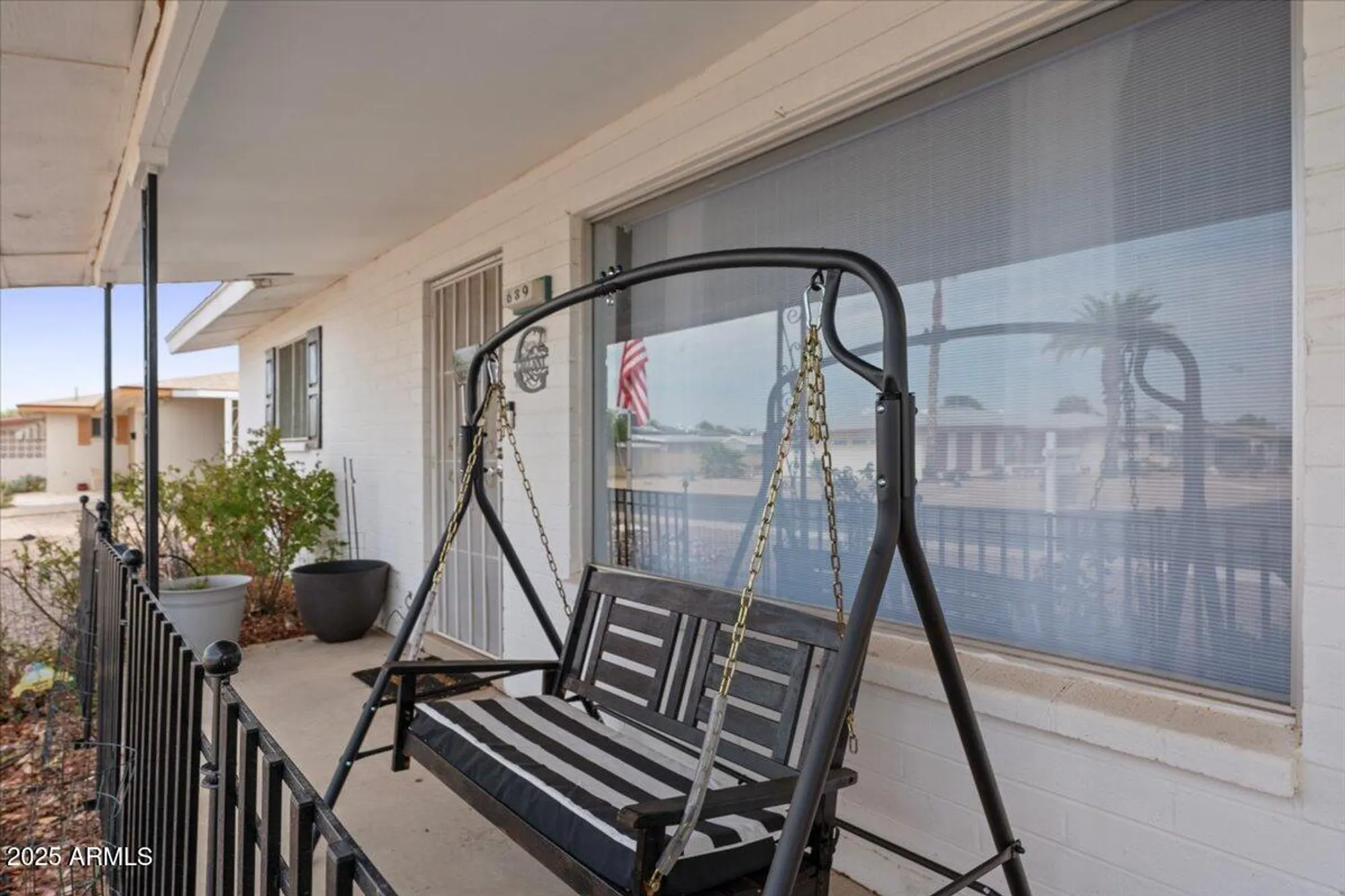 Property Slideshow image 5 of 43 | 639 n 57th pl, Mesa, AZ, 85205