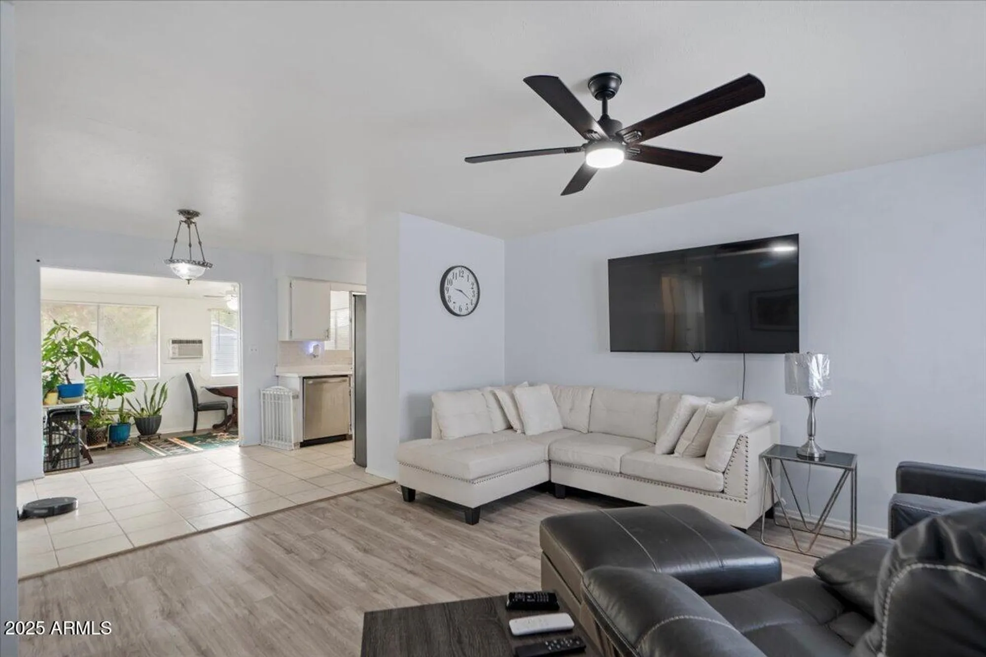 Property Slideshow image 6 of 43 | 639 n 57th pl, Mesa, AZ, 85205