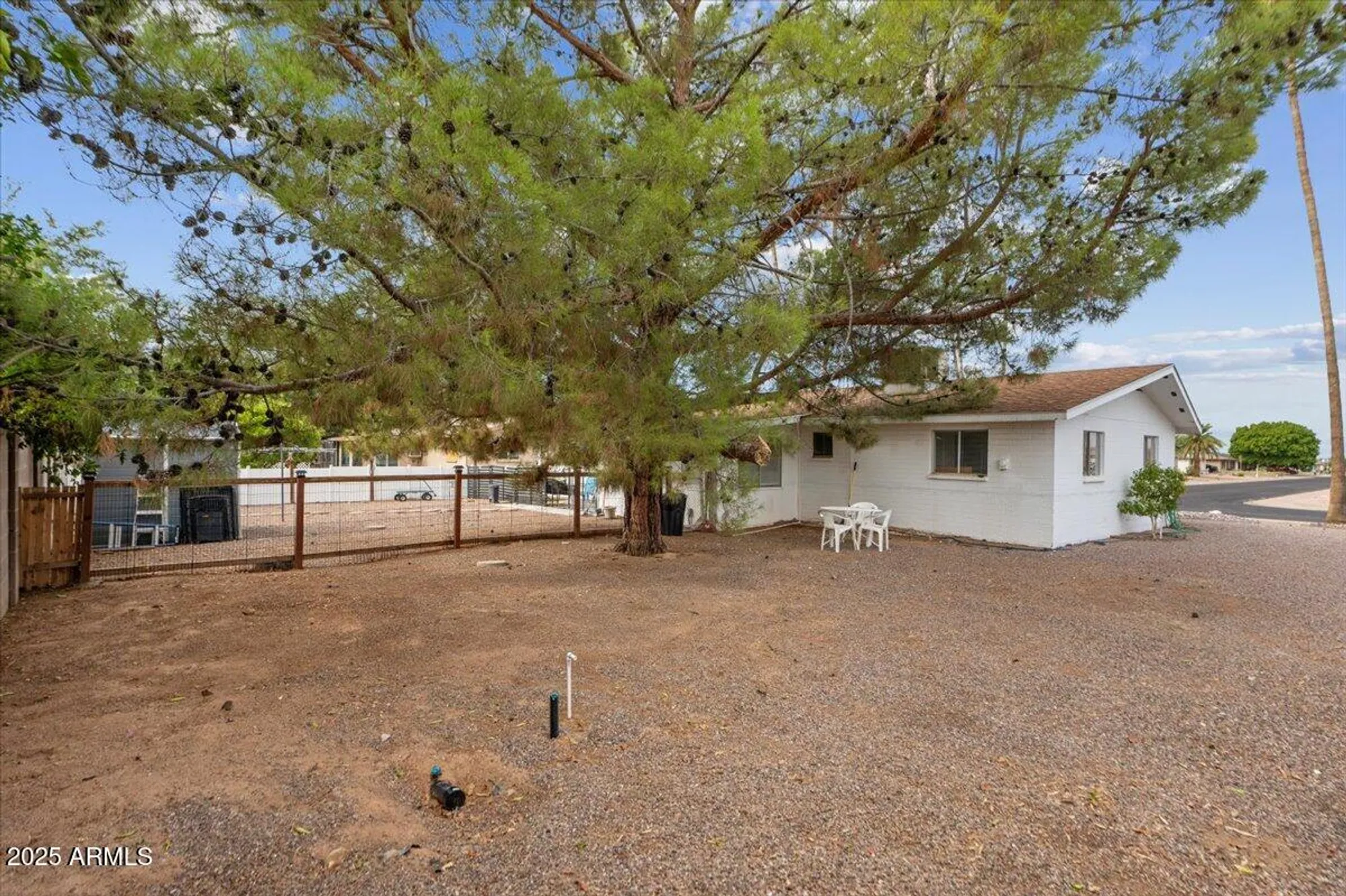 Property Slideshow image 37 of 43 | 639 n 57th pl, Mesa, AZ, 85205