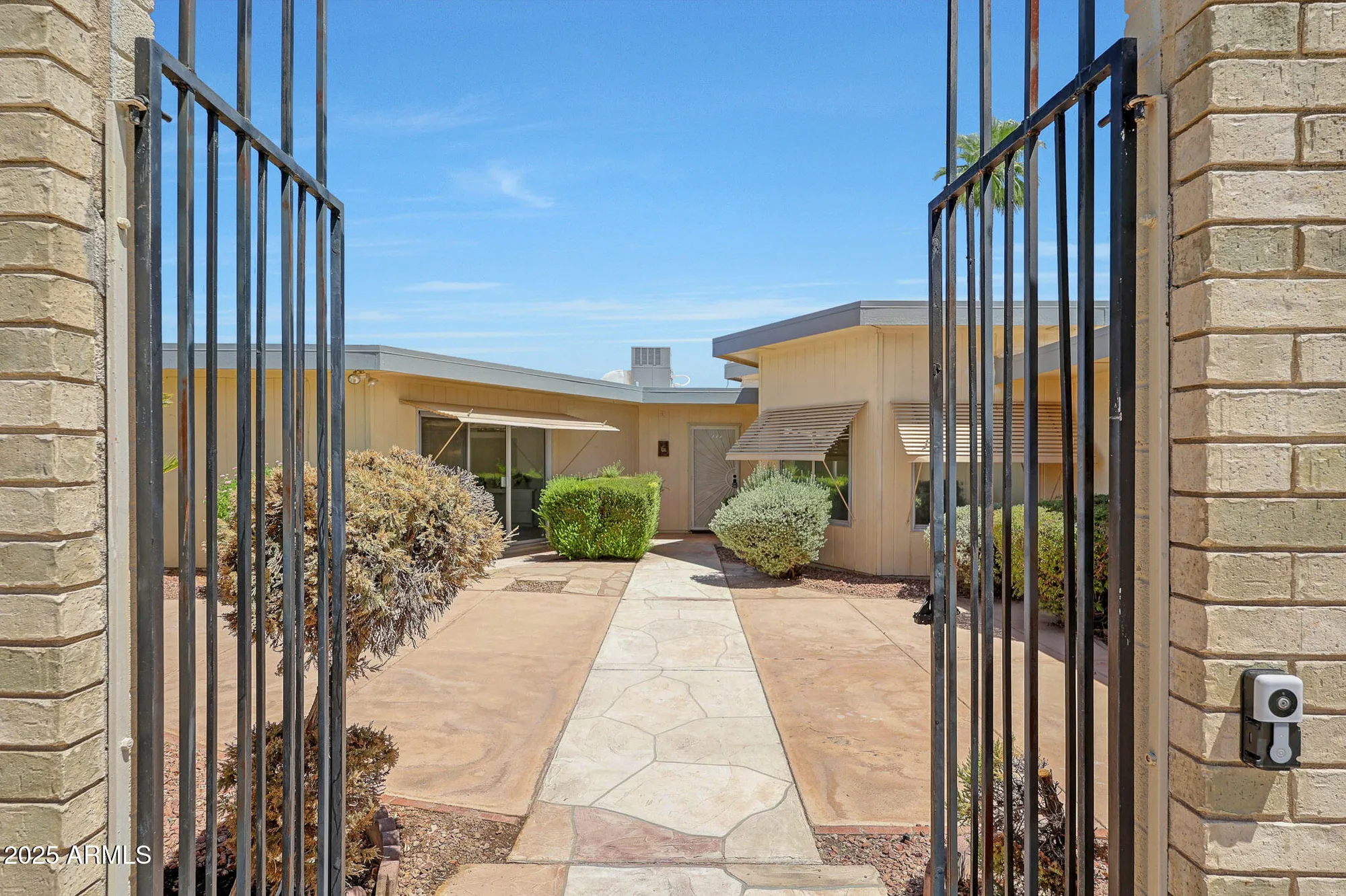 Property Slideshow image 3 of 41 | 10614 w emerald pt, Sun City, AZ, 85351