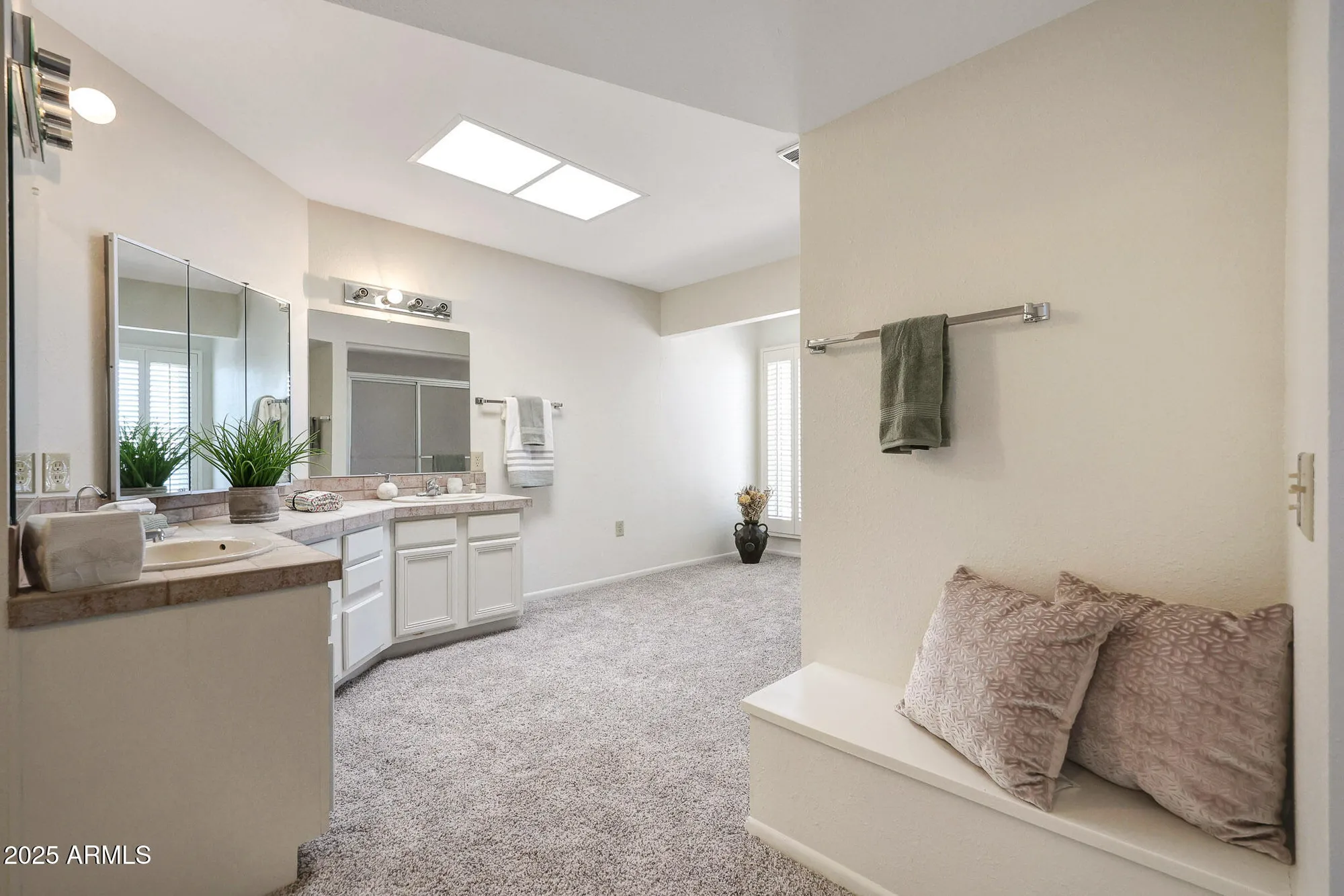 Property Slideshow image 18 of 41 | 10614 w emerald pt, Sun City, AZ, 85351