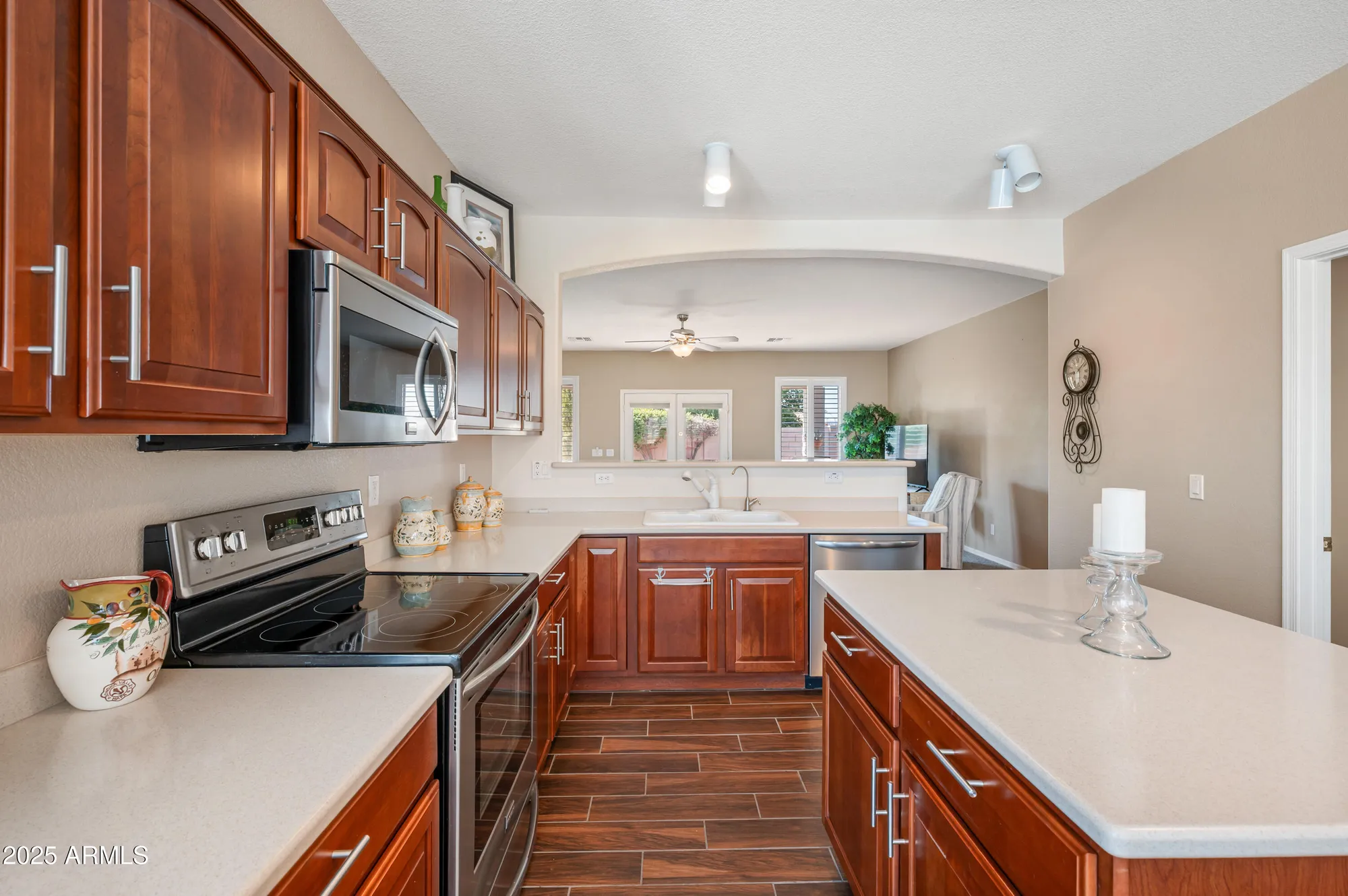 Property Slideshow image 14 of 31 | 3127 e palm beach dr, Chandler, AZ, 85249