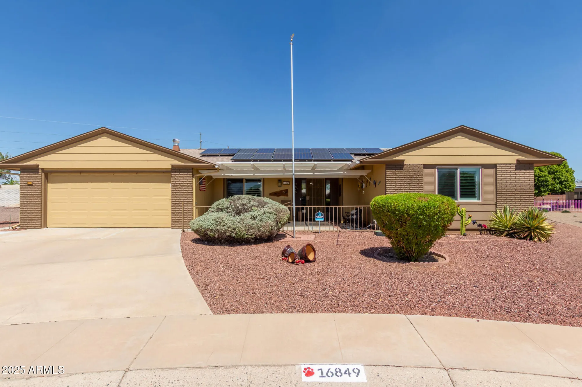 Property Slideshow image 1 of 37 | 16849 n meadow park dr, Sun City, AZ, 85351