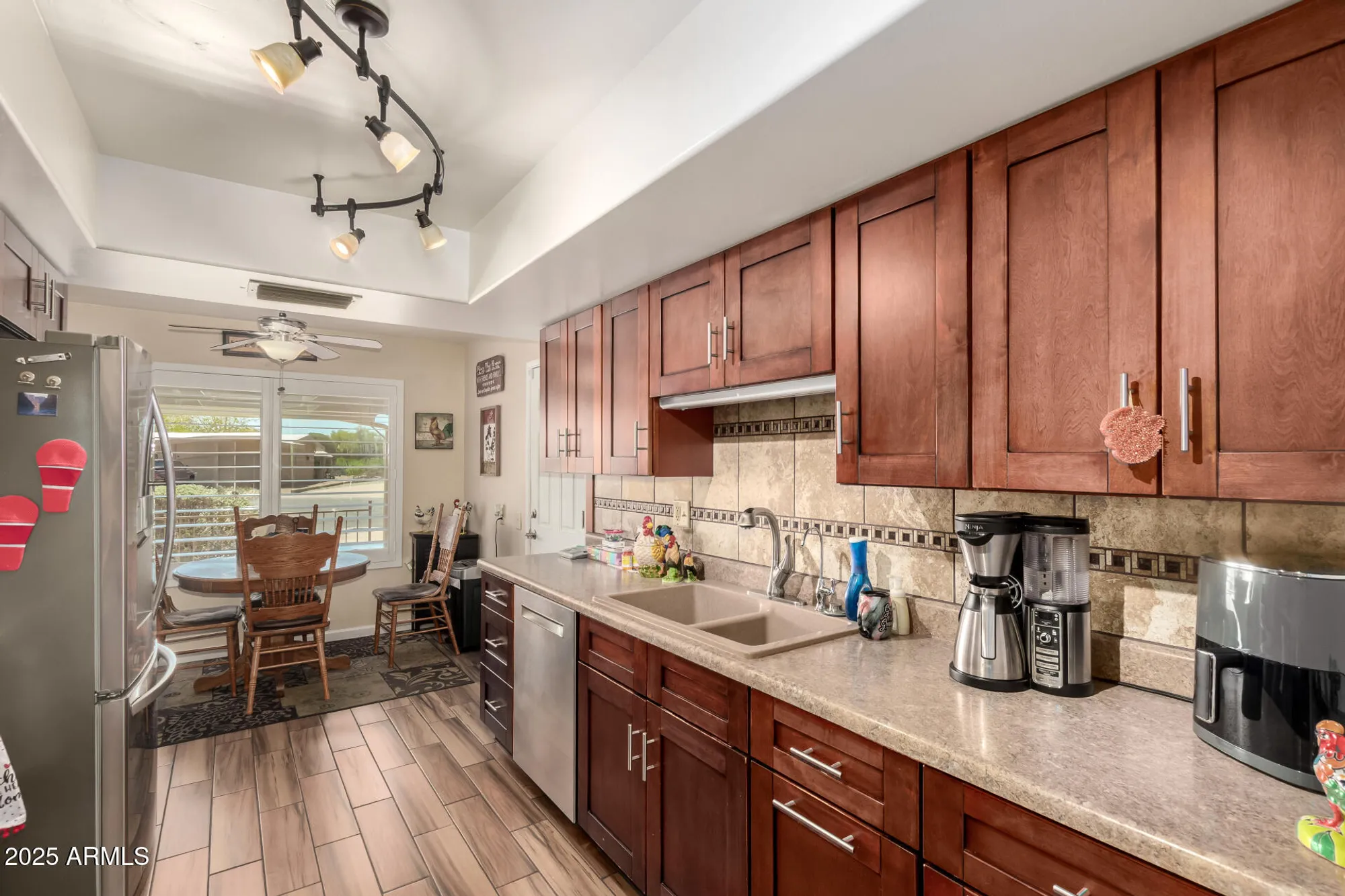 Property Slideshow image 13 of 37 | 16849 n meadow park dr, Sun City, AZ, 85351