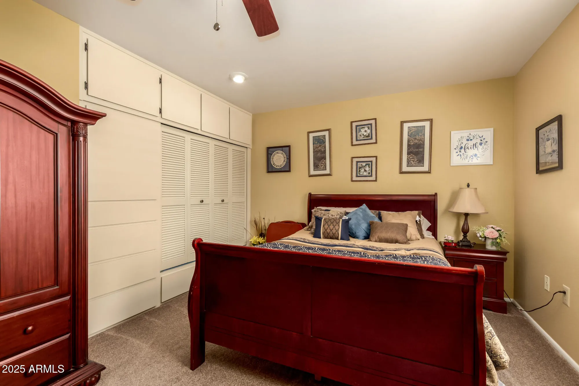 Property Slideshow image 26 of 37 | 16849 n meadow park dr, Sun City, AZ, 85351