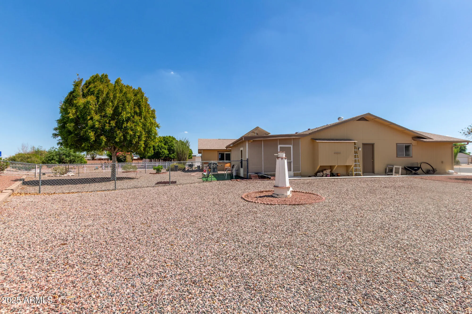 Property Slideshow image 34 of 37 | 16849 n meadow park dr, Sun City, AZ, 85351