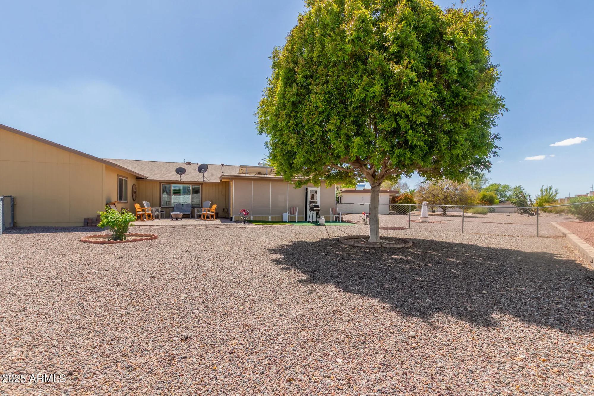 Property Slideshow image 35 of 37 | 16849 n meadow park dr, Sun City, AZ, 85351