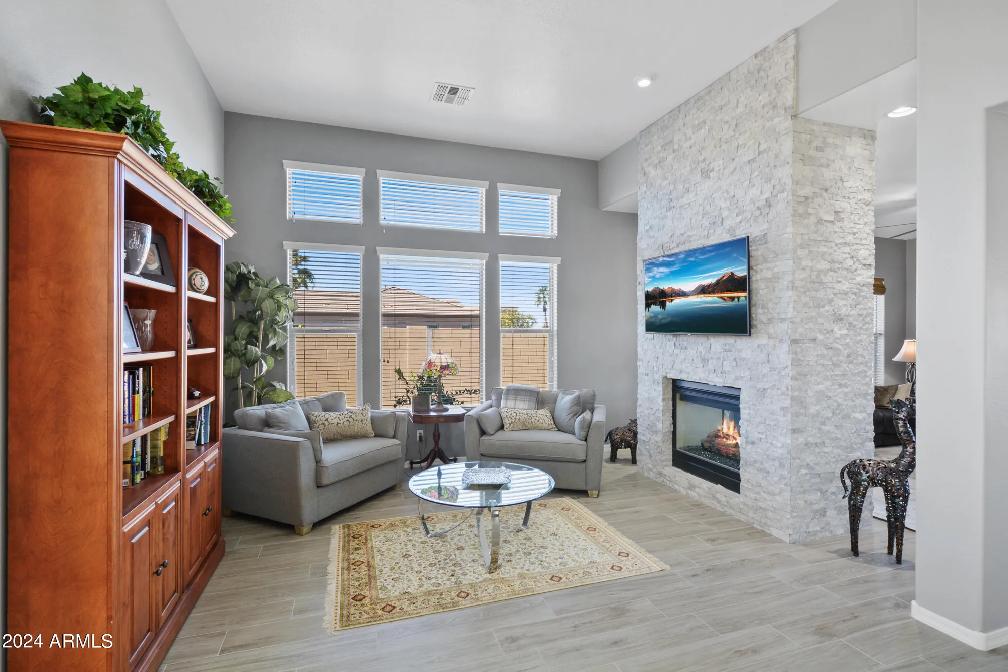 Property Slideshow image 8 of 48 | 3708 e hazeltine way, Chandler, AZ, 85249