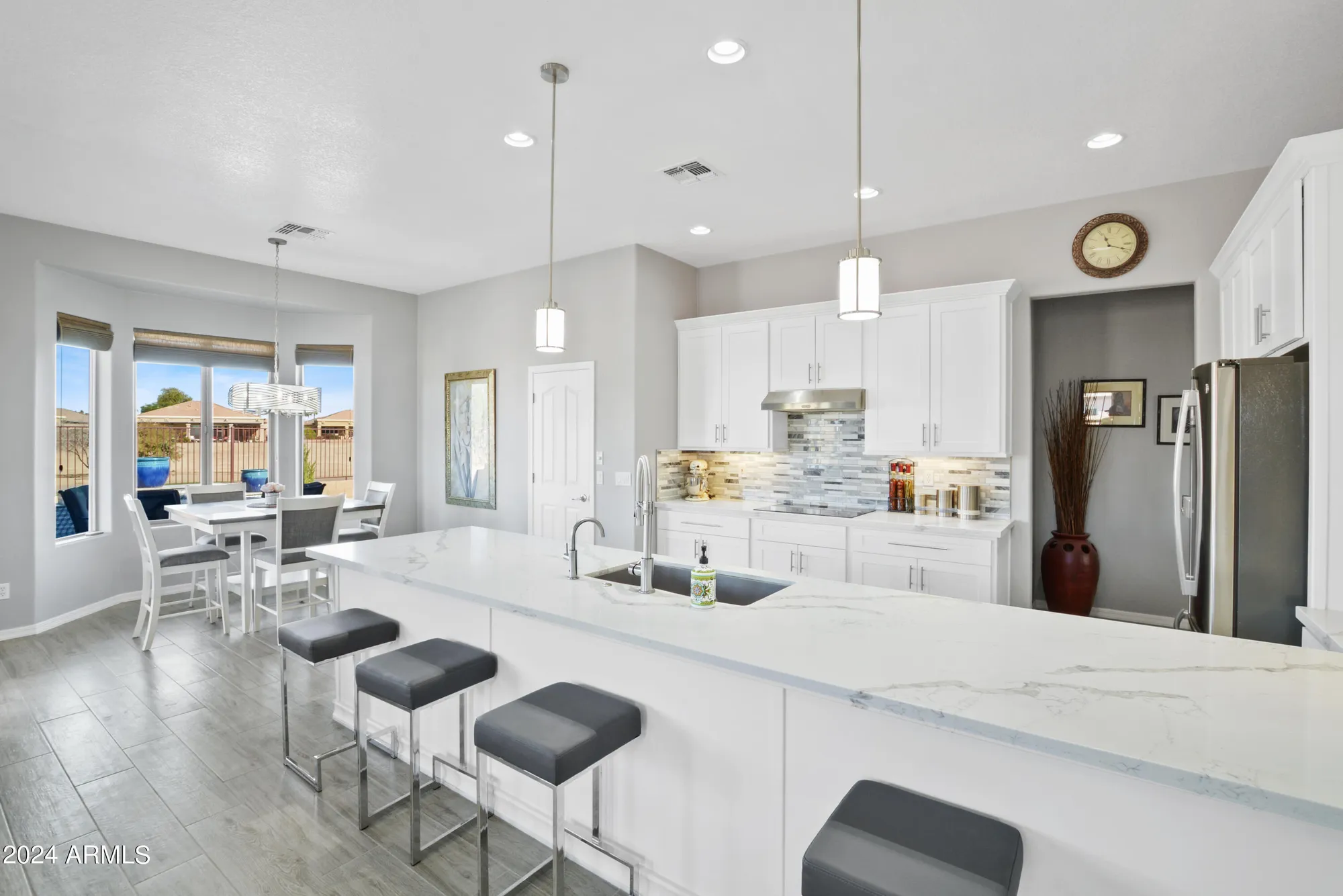 Property Slideshow image 11 of 48 | 3708 e hazeltine way, Chandler, AZ, 85249