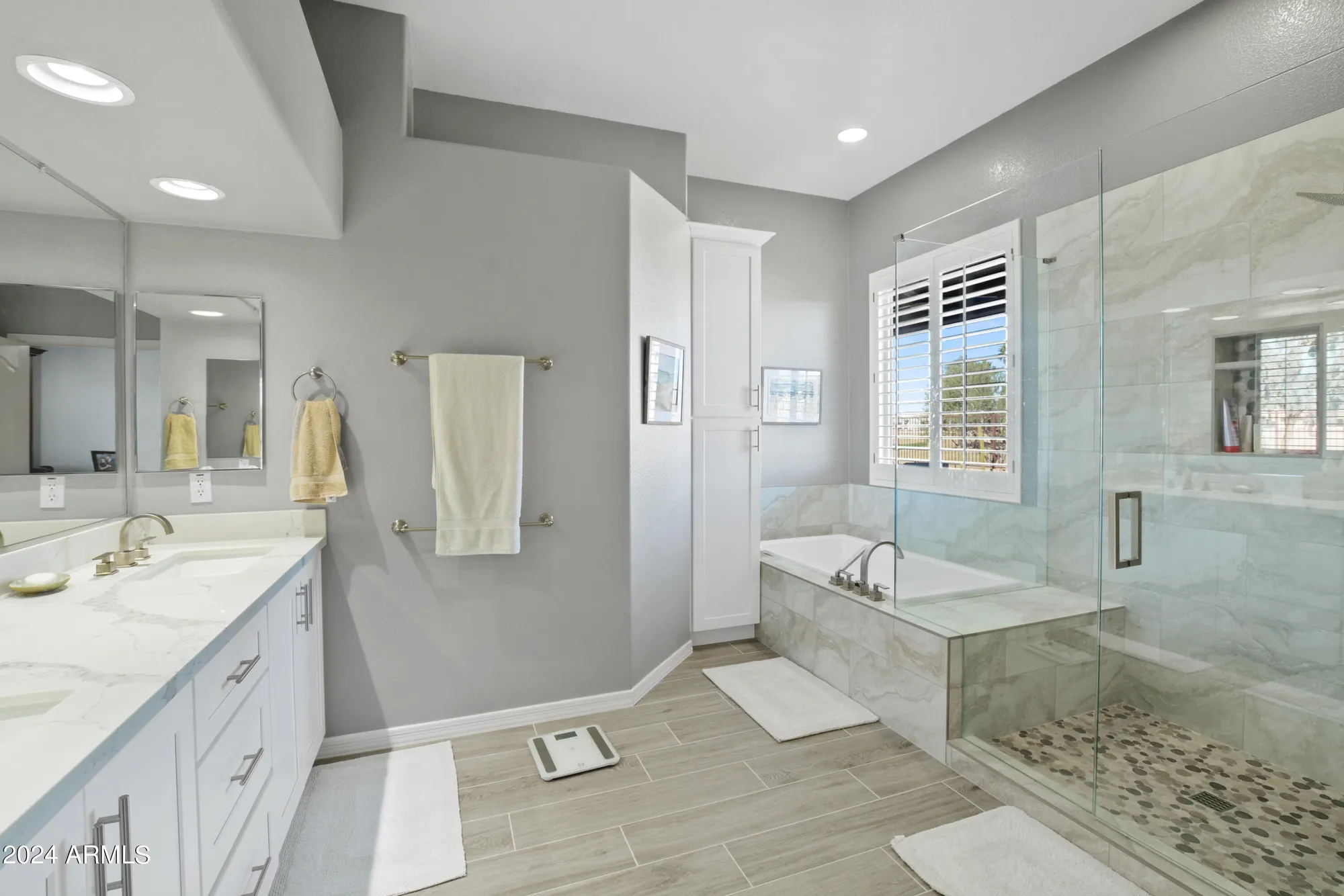 Property Slideshow image 15 of 48 | 3708 e hazeltine way, Chandler, AZ, 85249