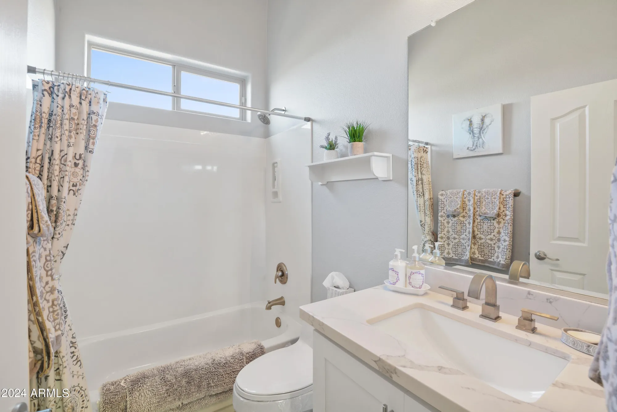 Property Slideshow image 20 of 48 | 3708 e hazeltine way, Chandler, AZ, 85249