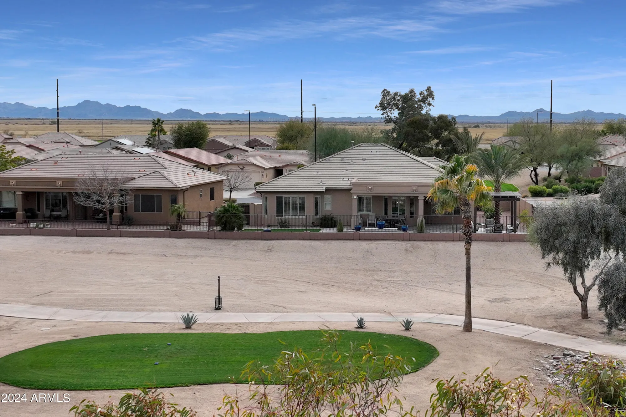 Property Slideshow image 23 of 48 | 3708 e hazeltine way, Chandler, AZ, 85249