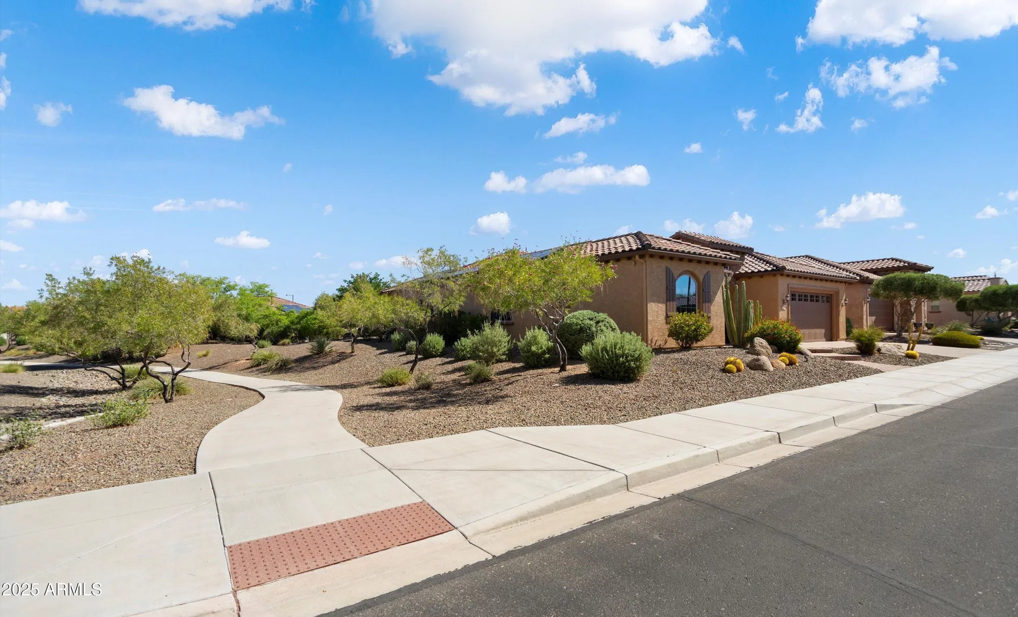 Property Slideshow image 3 of 32 | 26370 w vista north dr, Buckeye, AZ, 85396