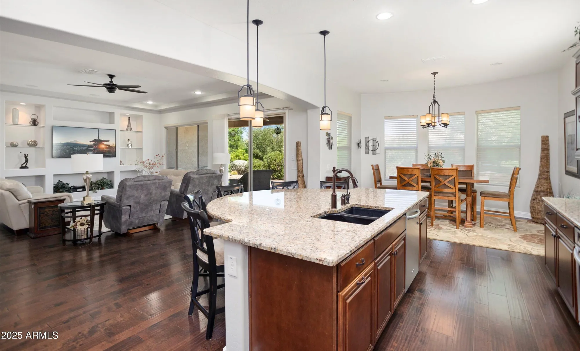 Property Slideshow image 12 of 32 | 26370 w vista north dr, Buckeye, AZ, 85396