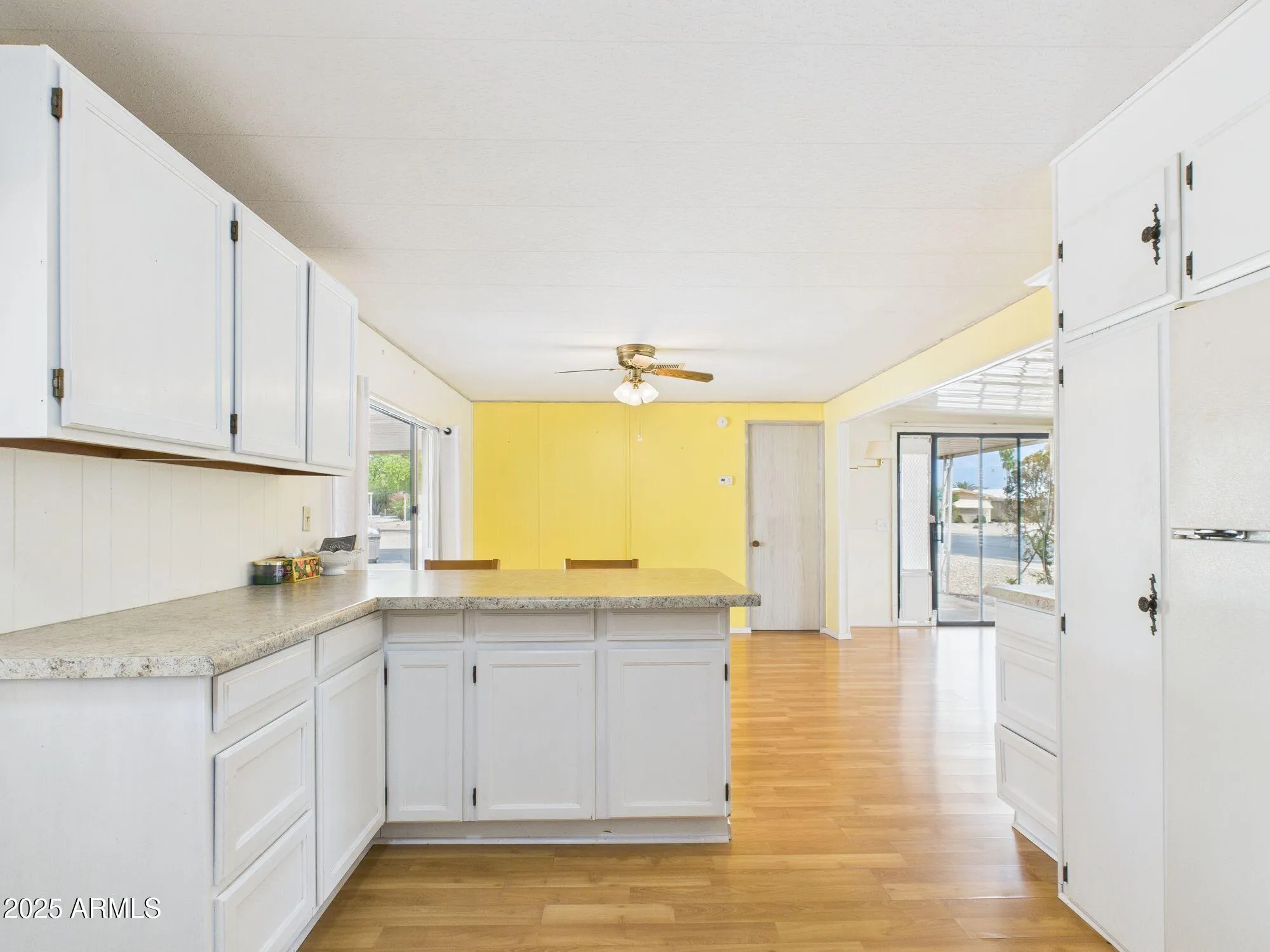 Property Slideshow image 11 of 21 | 428 s 80th way, Mesa, AZ, 85208