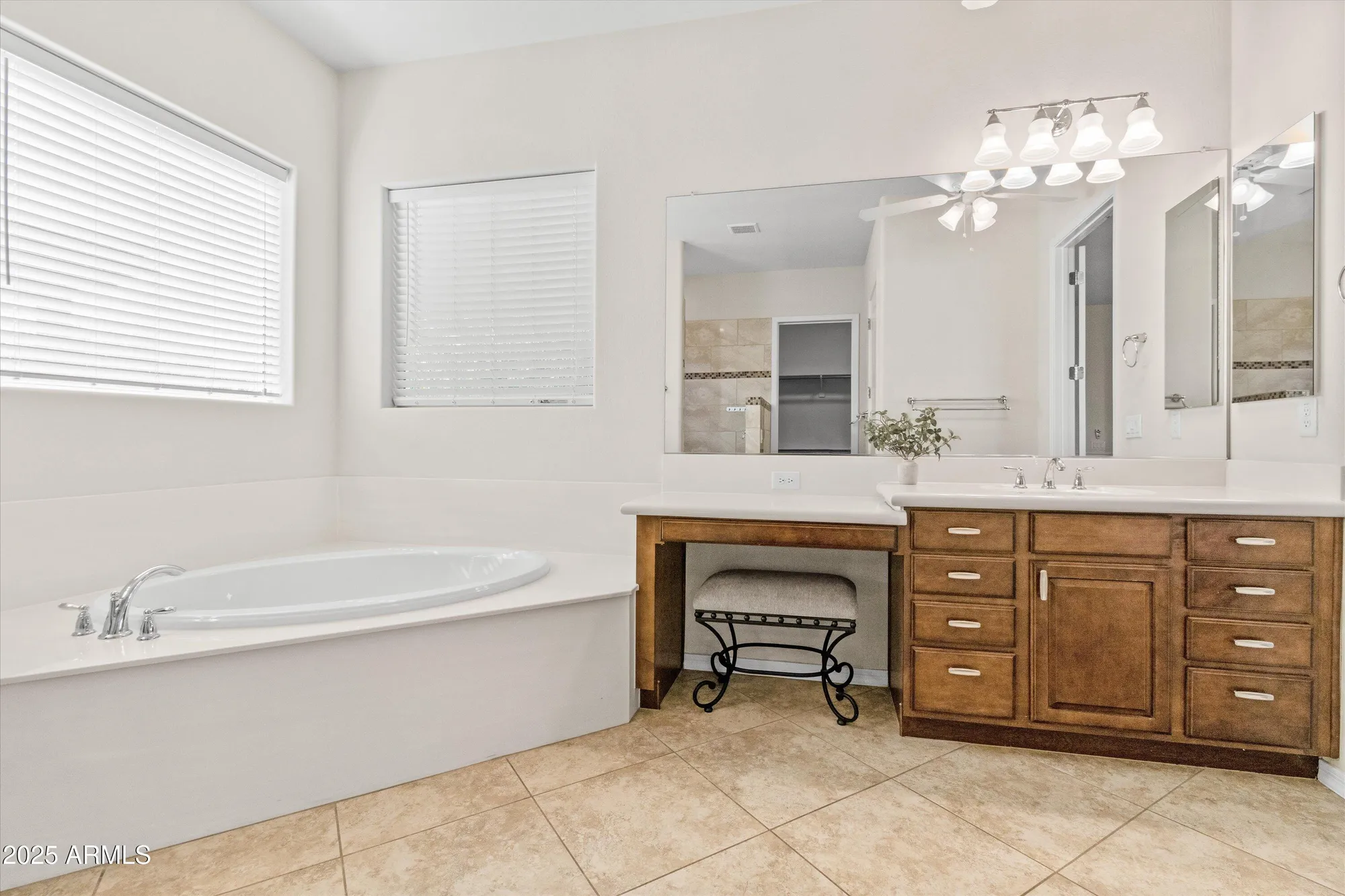 Property Slideshow image 25 of 61 | 26168 w tina ln, Buckeye, AZ, 85396