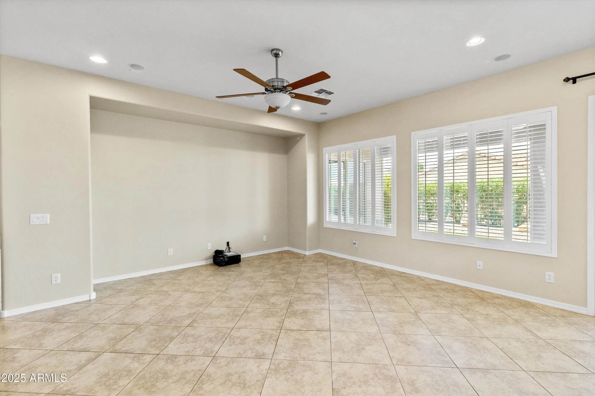 Property Slideshow image 9 of 61 | 26168 w tina ln, Buckeye, AZ, 85396