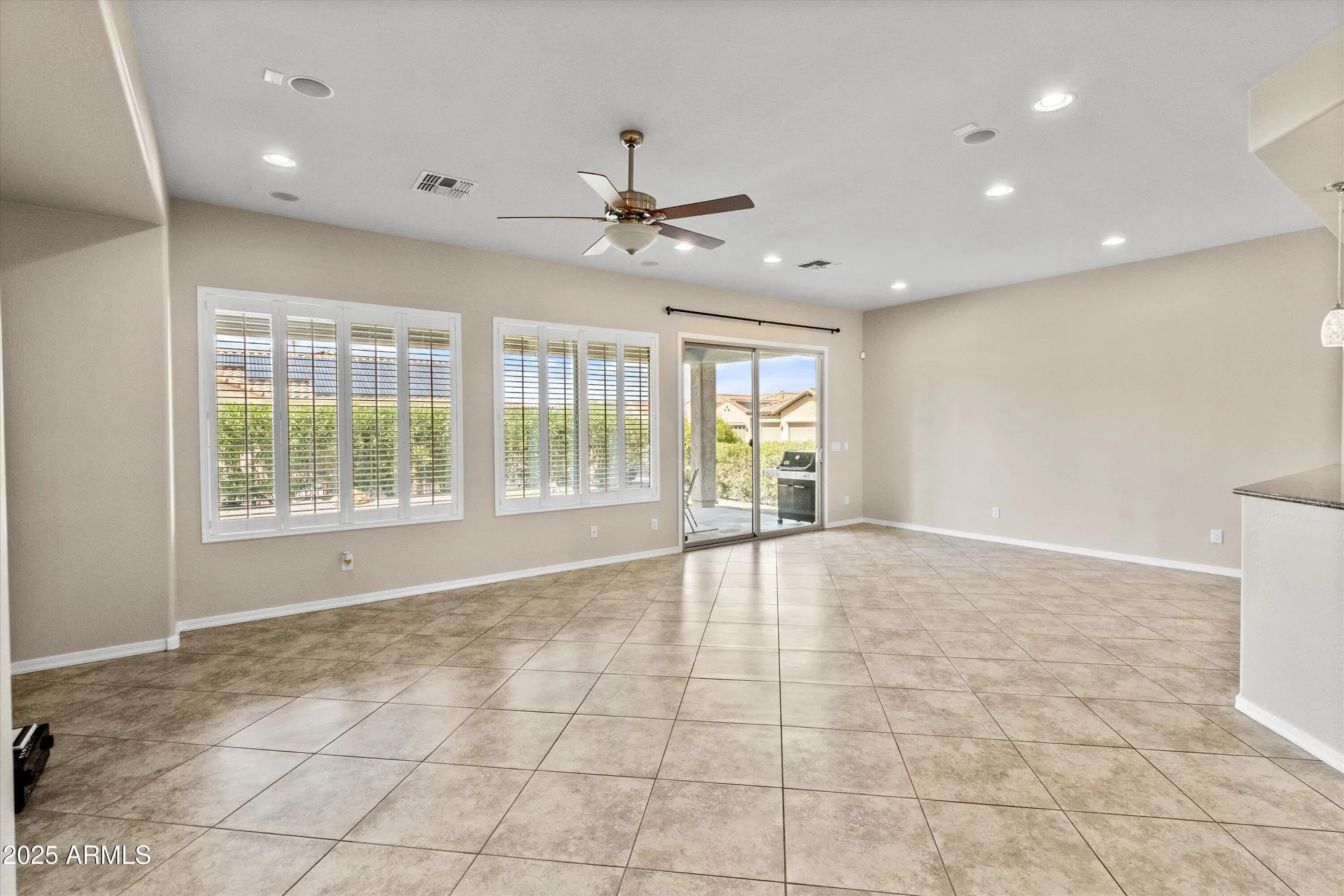 Property Slideshow image 10 of 61 | 26168 w tina ln, Buckeye, AZ, 85396