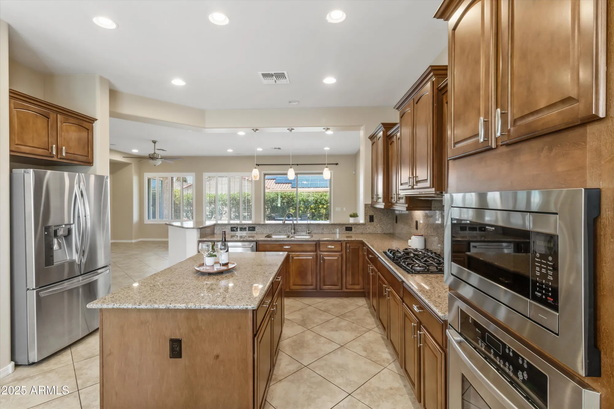 Property Slideshow image 17 of 61 | 26168 w tina ln, Buckeye, AZ, 85396