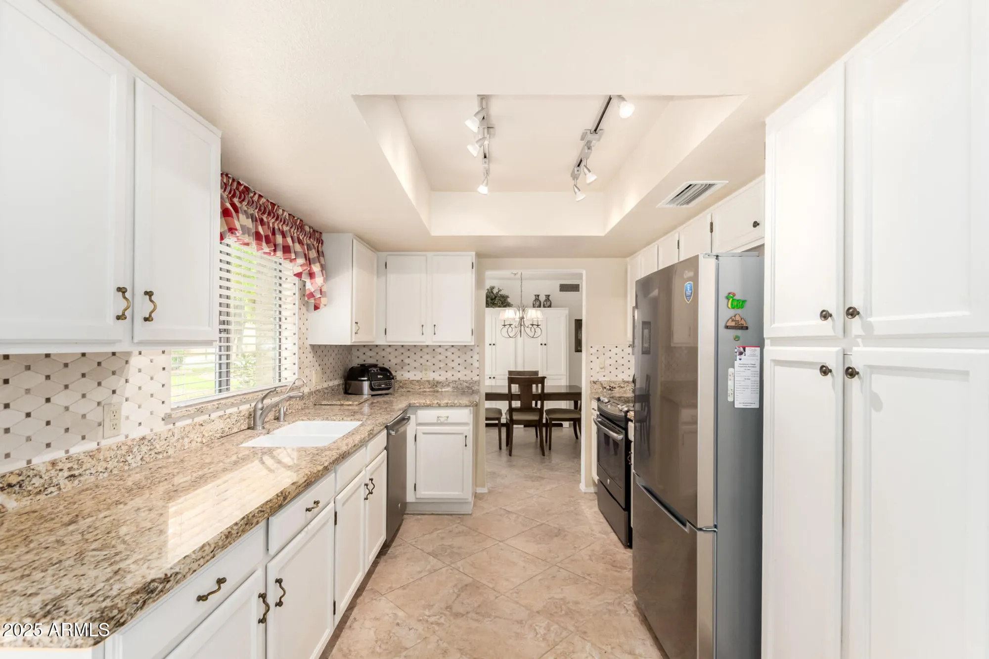Property Slideshow image 13 of 40 | 19562 n 96th ln, Peoria, AZ, 85382