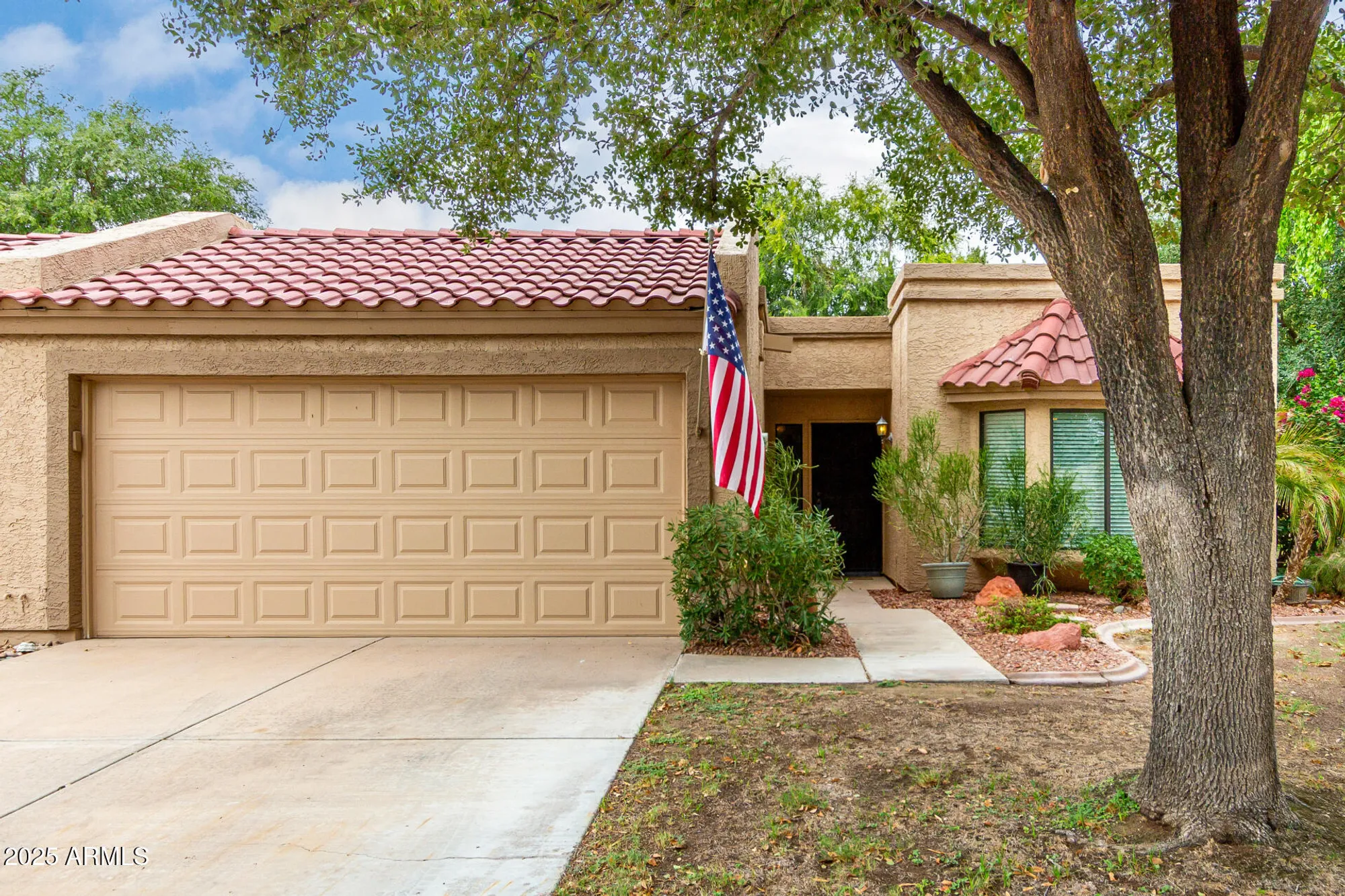 Property Slideshow image 2 of 40 | 19562 n 96th ln, Peoria, AZ, 85382