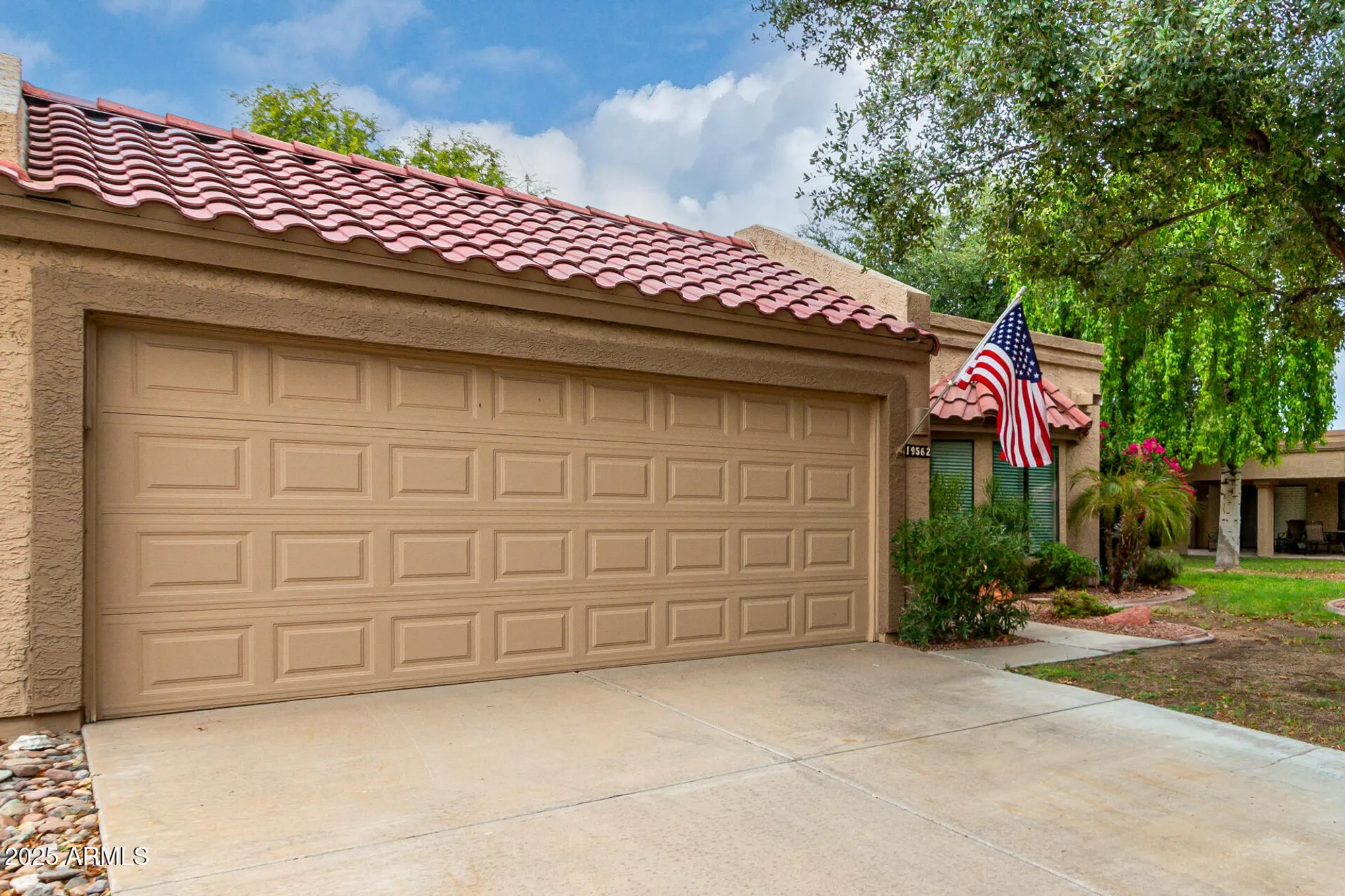 Property Slideshow image 4 of 40 | 19562 n 96th ln, Peoria, AZ, 85382