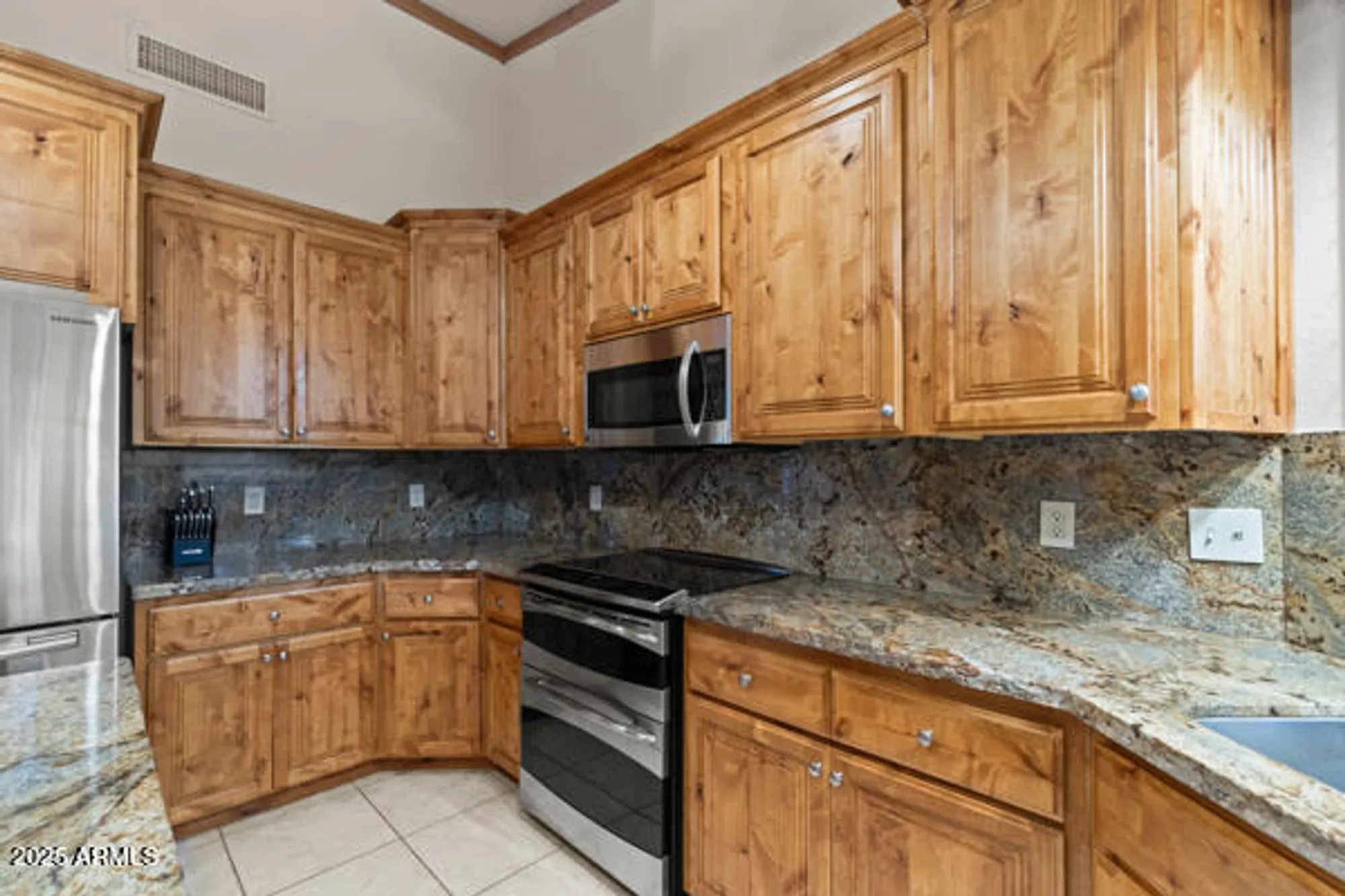 Property Slideshow image 12 of 34 | 8738 e bursage dr, Gold Canyon, AZ, 85118