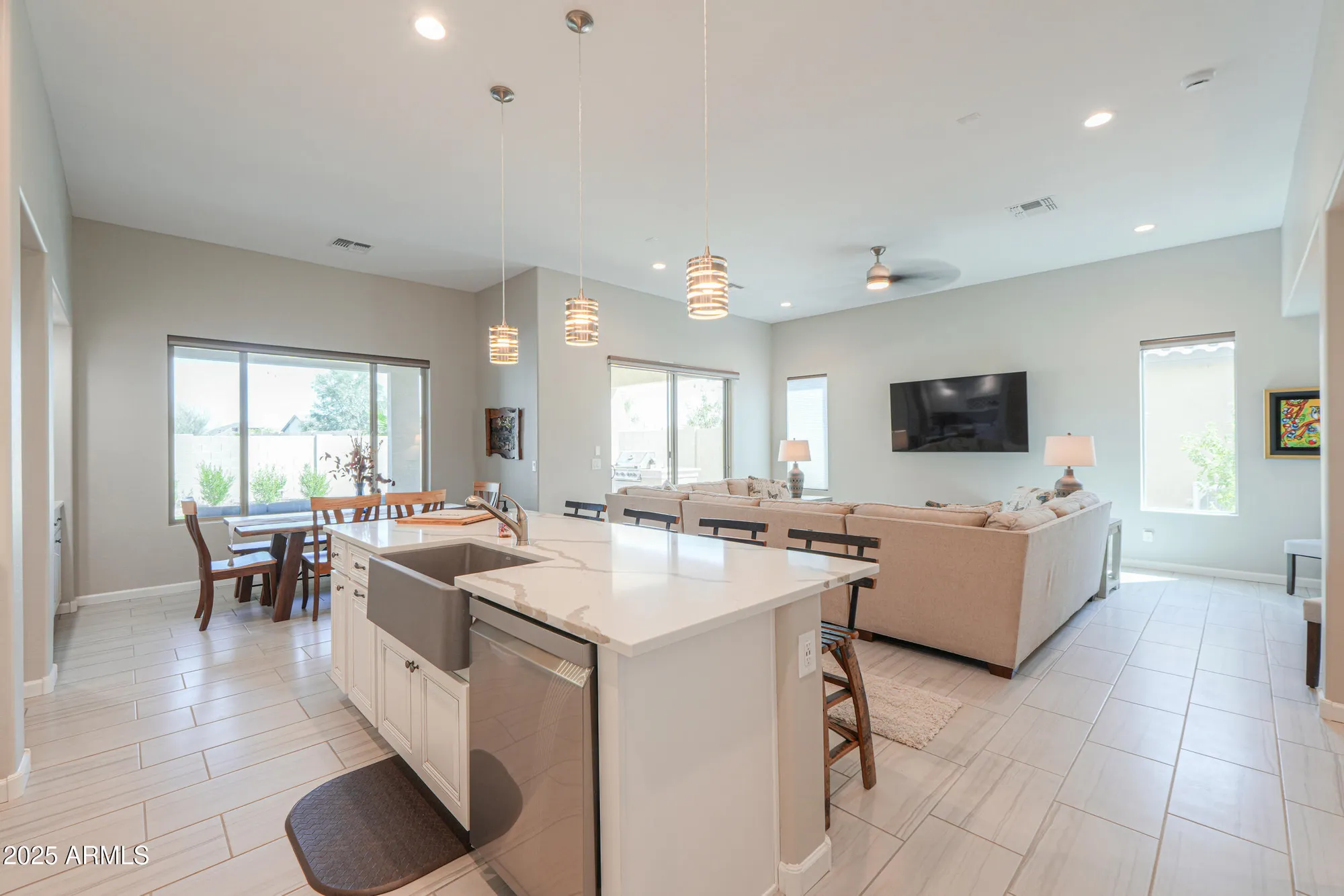 Property Slideshow image 16 of 51 | 4596 w loma verde ave, Eloy, AZ, 85131