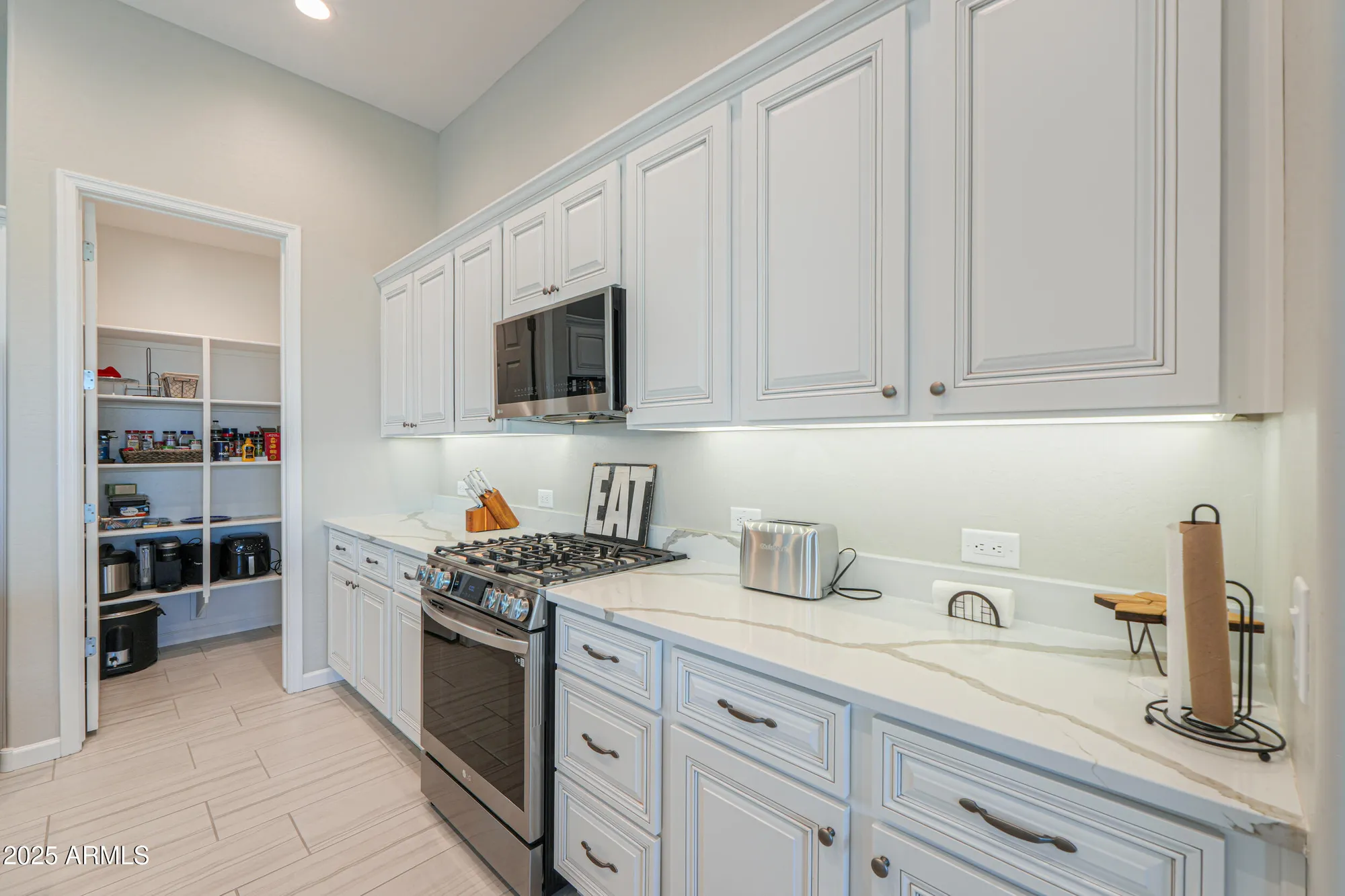 Property Slideshow image 14 of 51 | 4596 w loma verde ave, Eloy, AZ, 85131