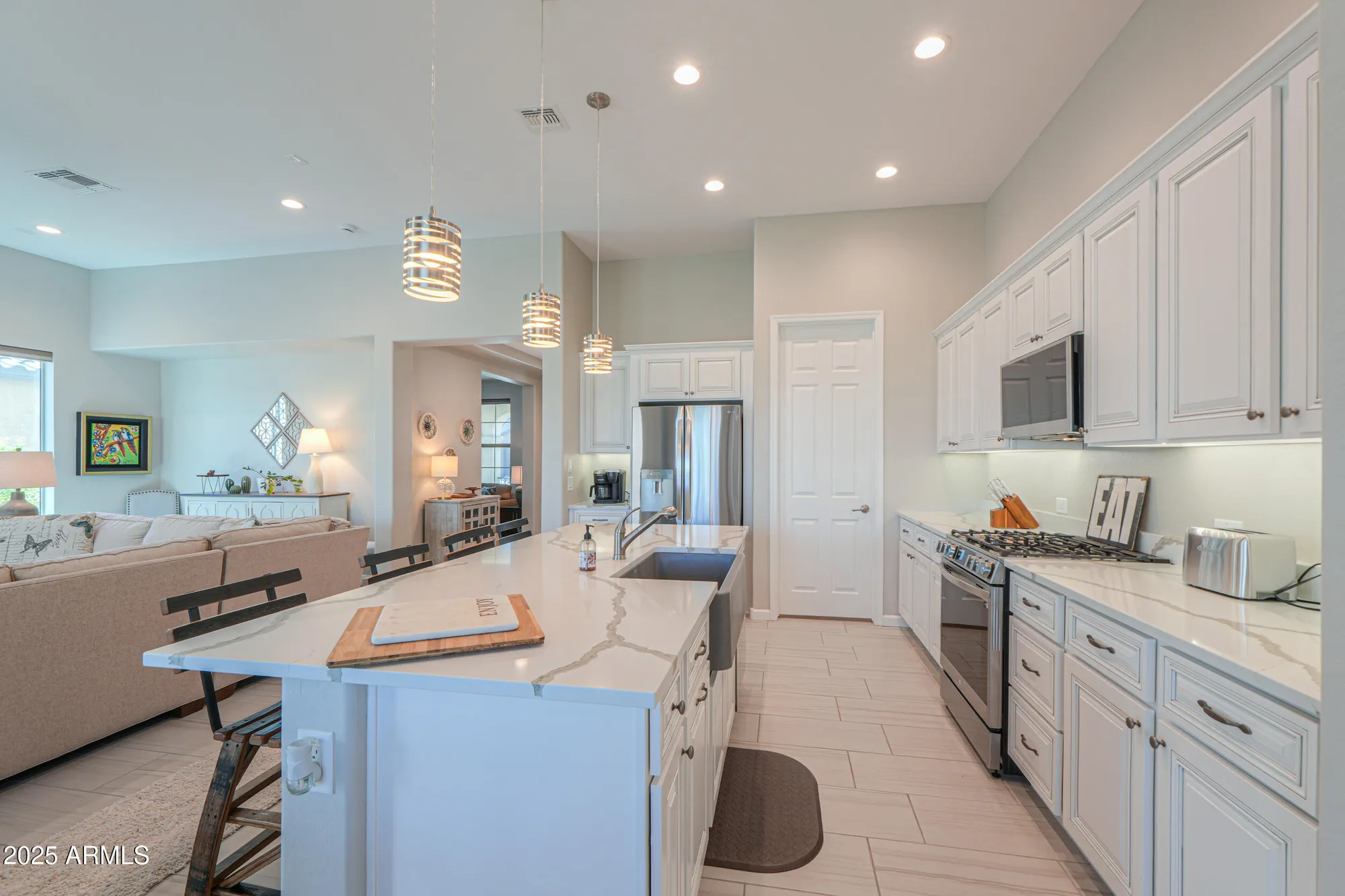 Property Slideshow image 13 of 51 | 4596 w loma verde ave, Eloy, AZ, 85131