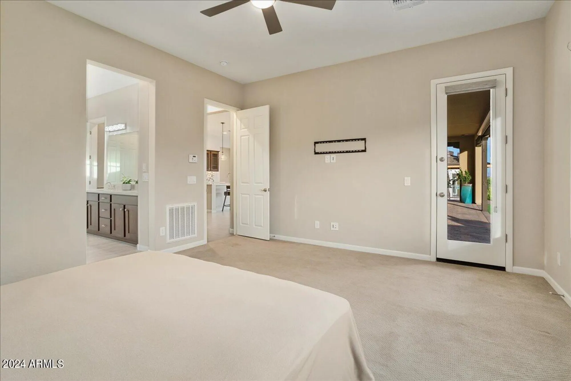 Property Slideshow image 16 of 39 | 3273 prospector way, Wickenburg, AZ, 85390