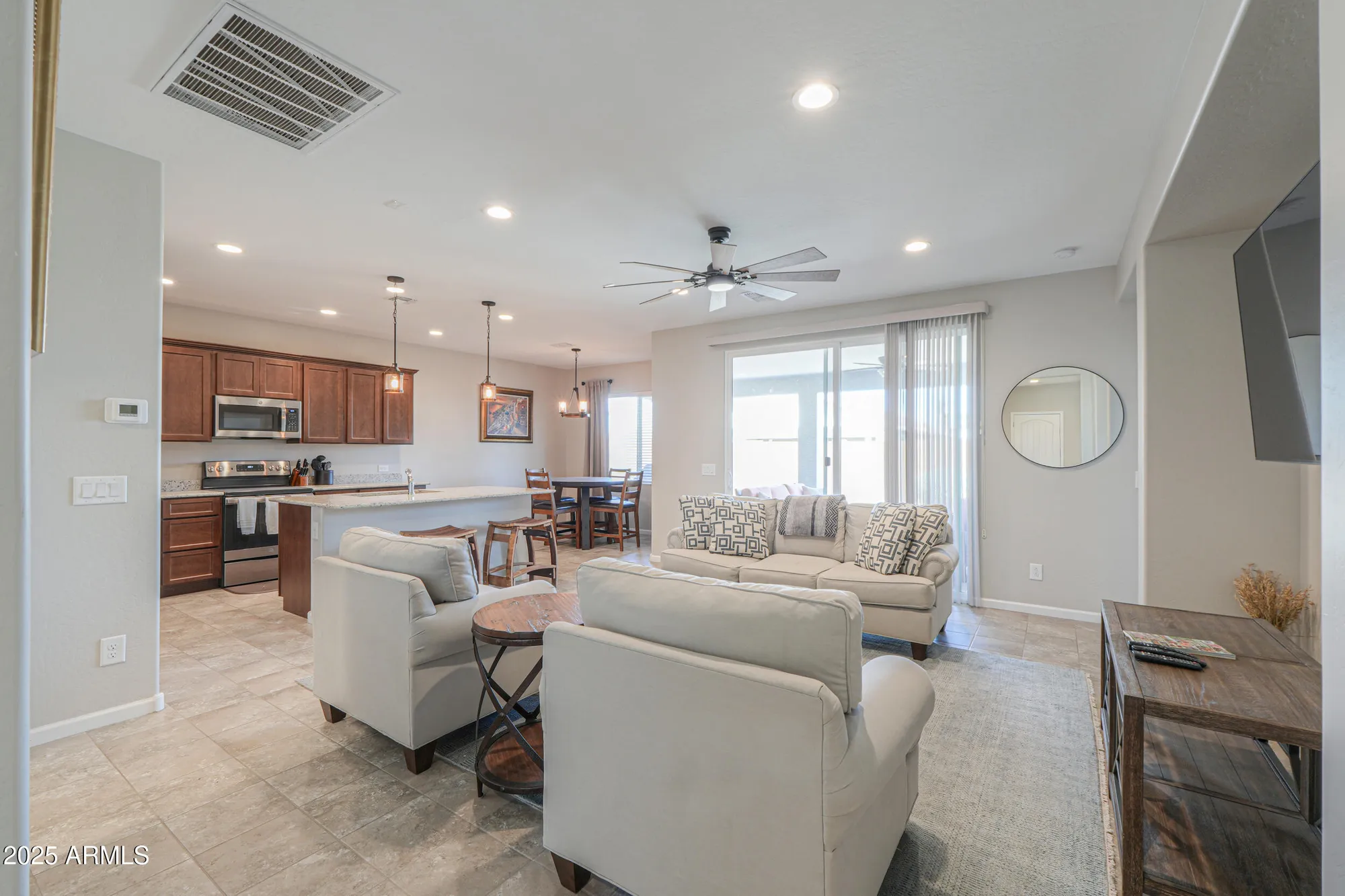 Property Slideshow image 14 of 32 | 4076 w painted horse dr, Eloy, AZ, 85131