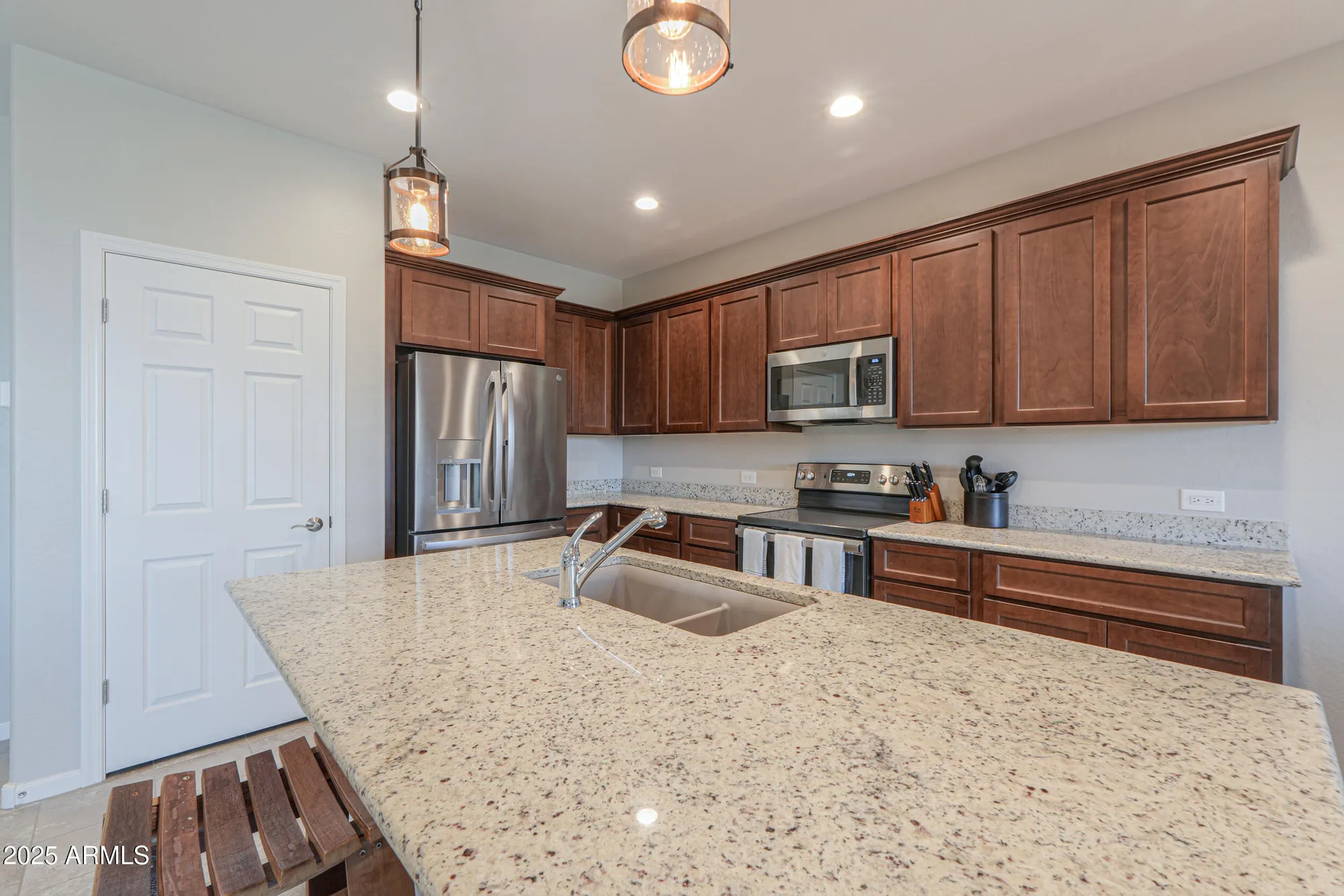 Property Slideshow image 6 of 32 | 4076 w painted horse dr, Eloy, AZ, 85131