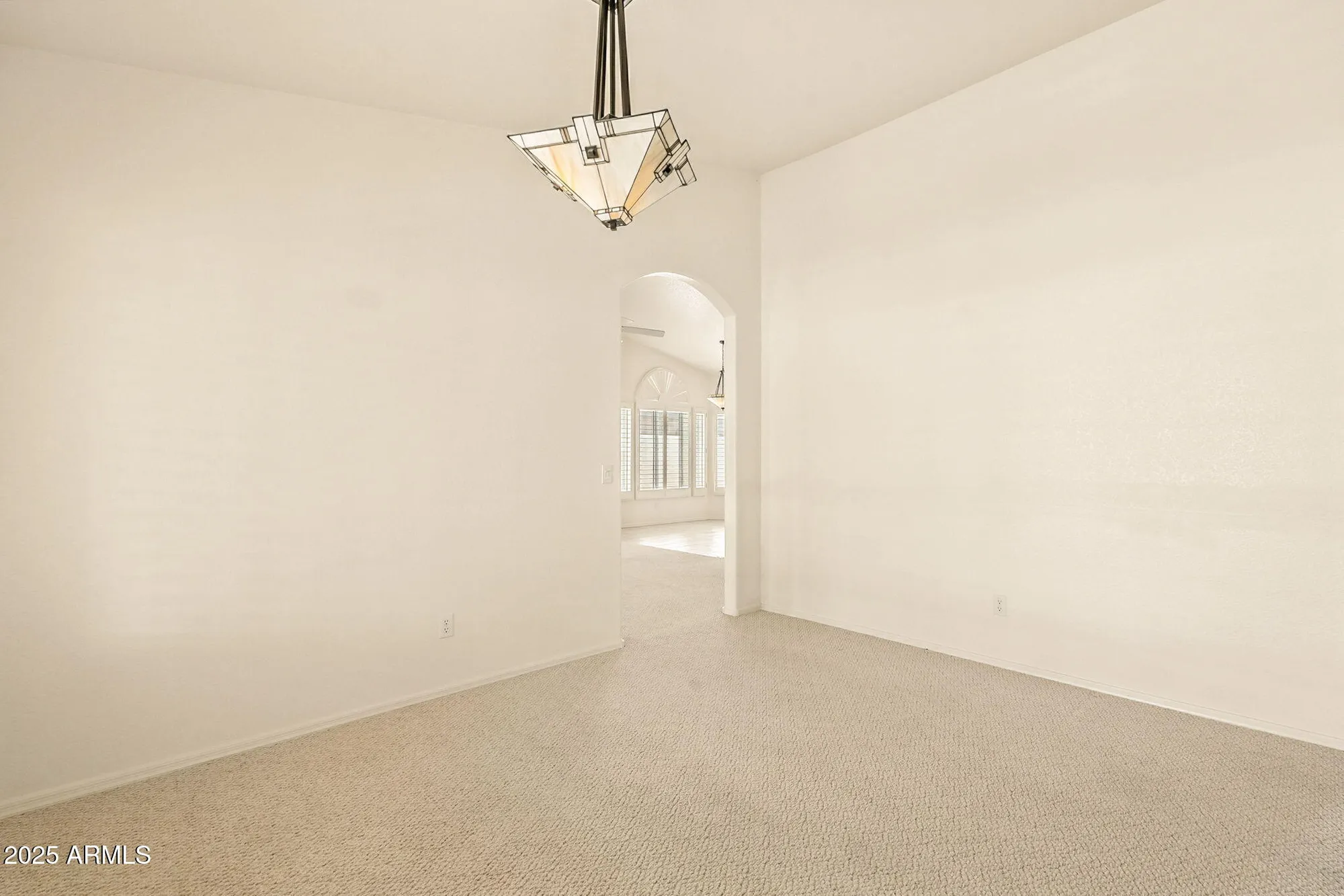 Property Slideshow image 10 of 78 | 15514 w piccadilly rd, Goodyear, AZ, 85395