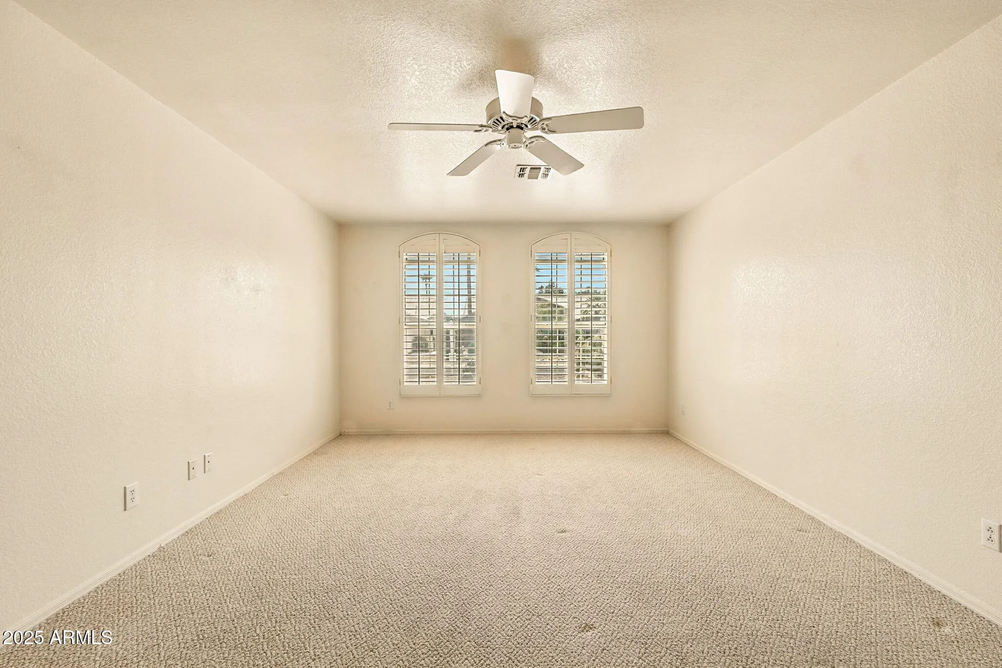 Property Slideshow image 40 of 78 | 15514 w piccadilly rd, Goodyear, AZ, 85395