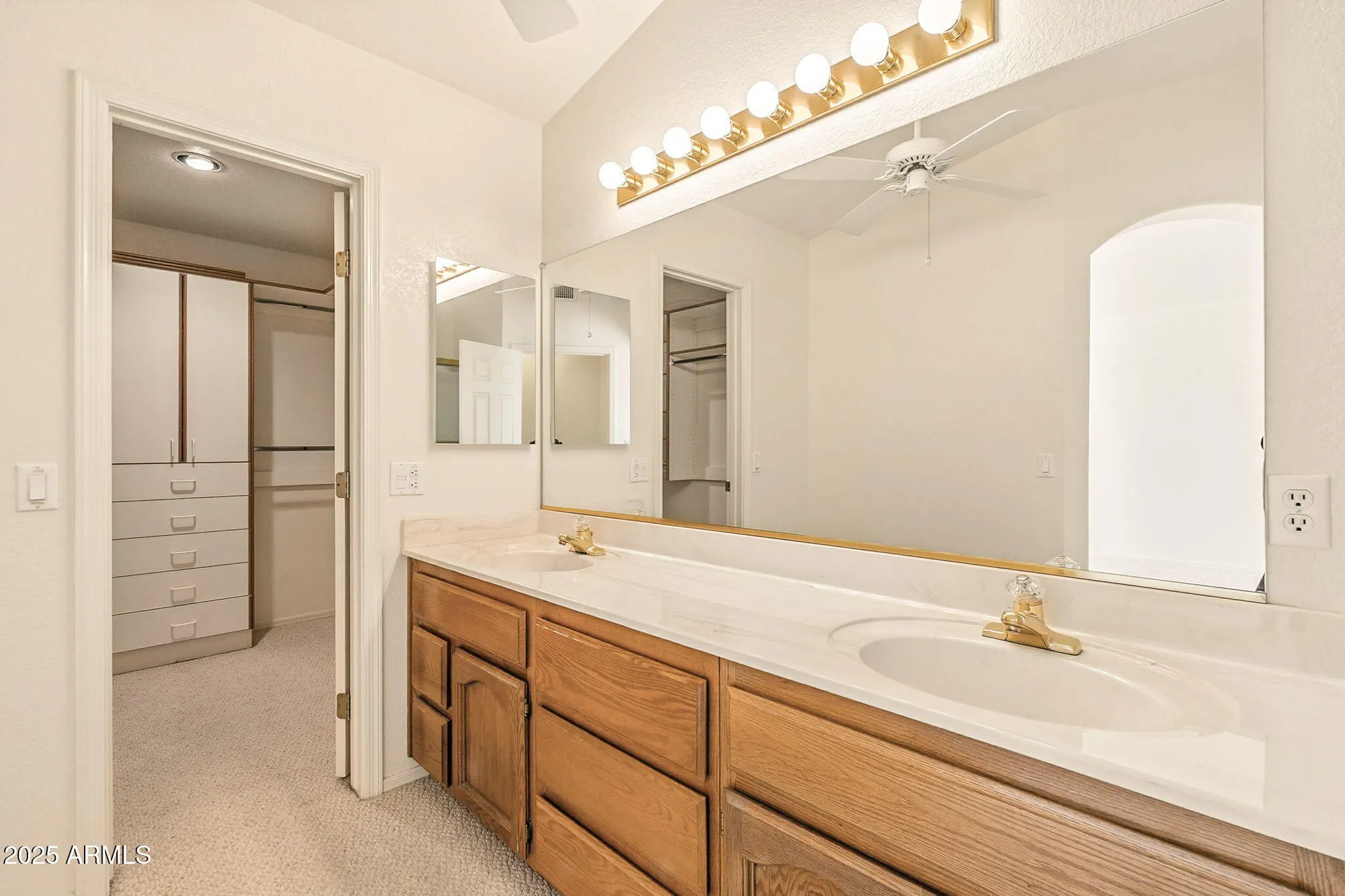 Property Slideshow image 41 of 78 | 15514 w piccadilly rd, Goodyear, AZ, 85395