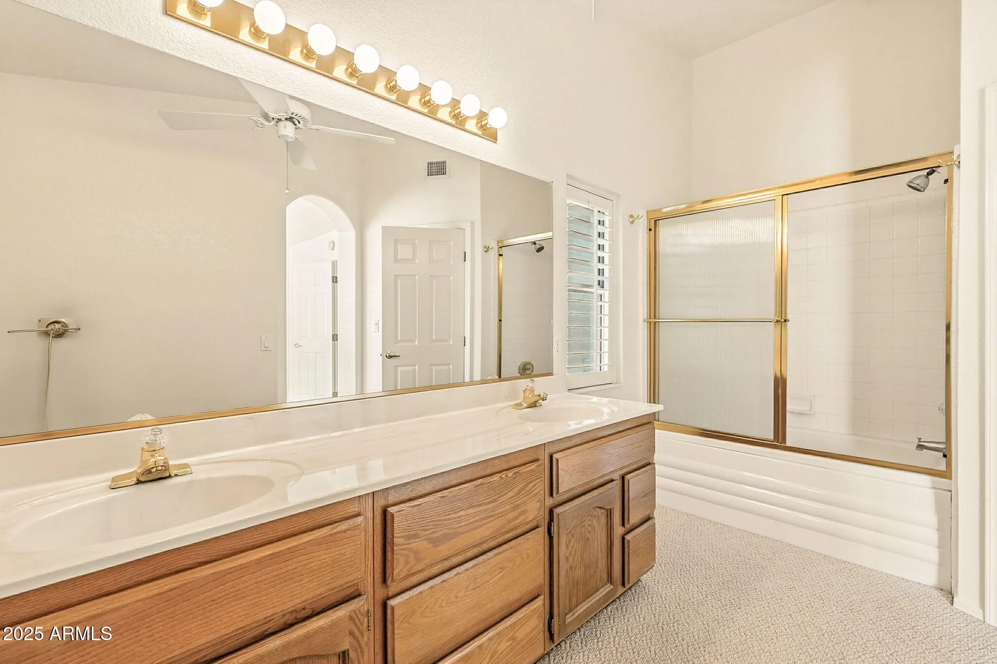 Property Slideshow image 42 of 78 | 15514 w piccadilly rd, Goodyear, AZ, 85395