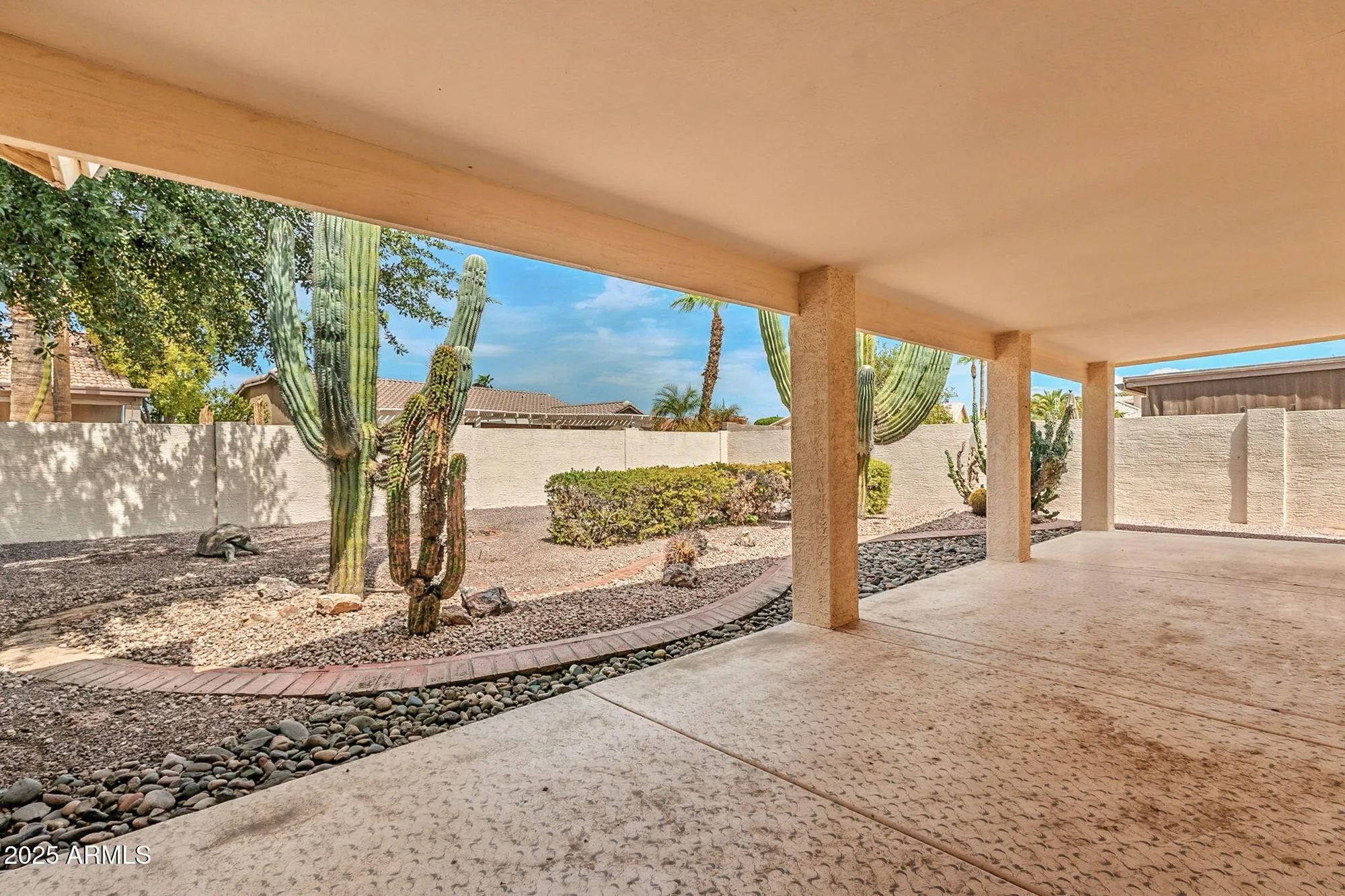 Property Slideshow image 52 of 78 | 15514 w piccadilly rd, Goodyear, AZ, 85395