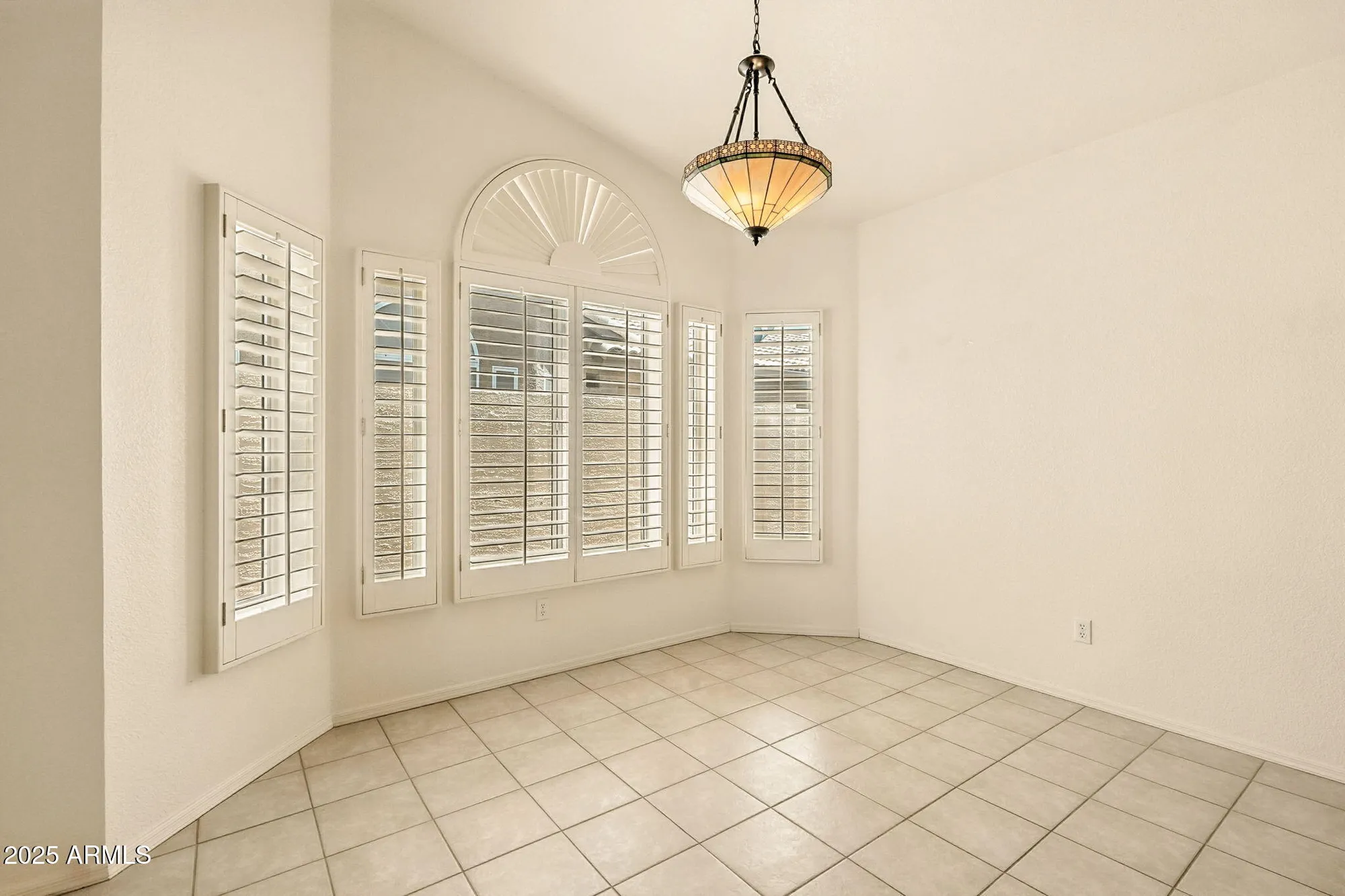 Property Slideshow image 27 of 78 | 15514 w piccadilly rd, Goodyear, AZ, 85395