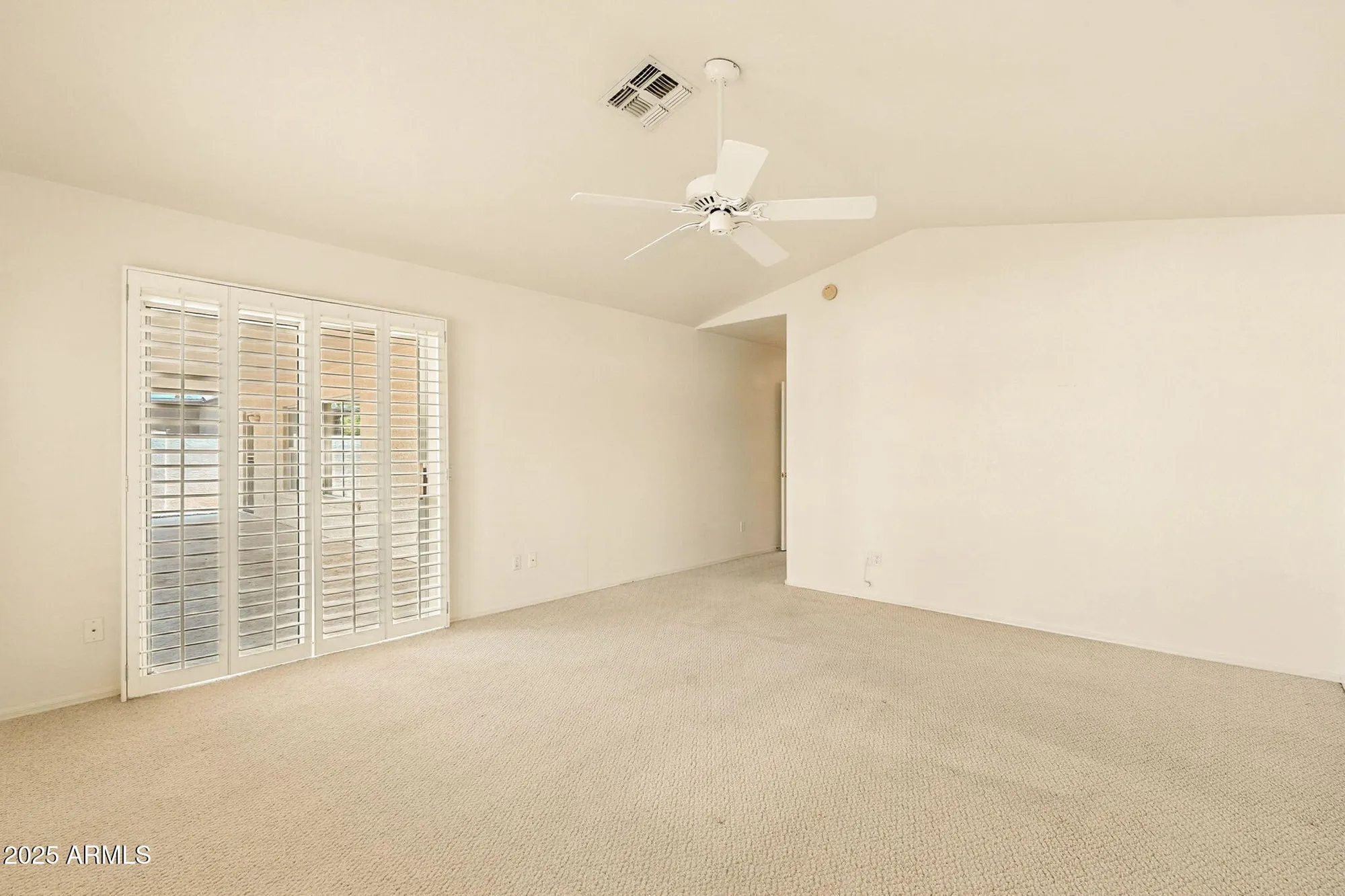 Property Slideshow image 28 of 78 | 15514 w piccadilly rd, Goodyear, AZ, 85395