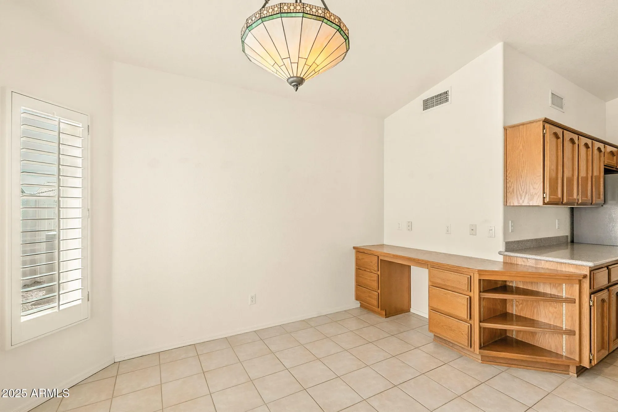 Property Slideshow image 24 of 78 | 15514 w piccadilly rd, Goodyear, AZ, 85395