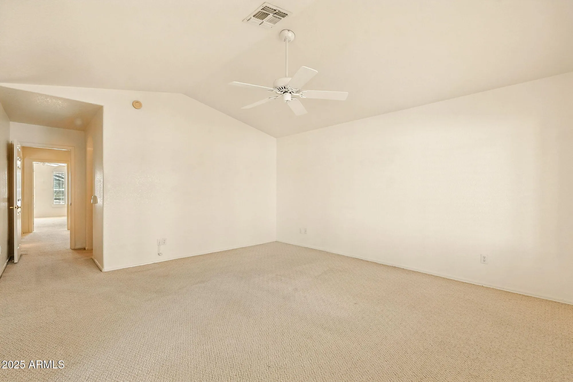 Property Slideshow image 29 of 78 | 15514 w piccadilly rd, Goodyear, AZ, 85395