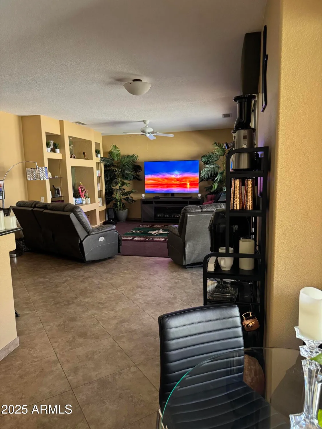 Property Slideshow image 17 of 41 | 15505 w coral pointe dr, Surprise, AZ, 85374