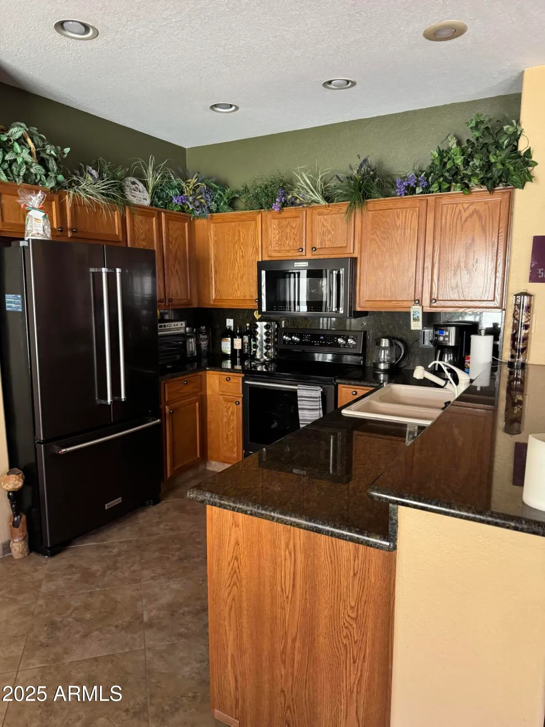 Property Slideshow image 7 of 41 | 15505 w coral pointe dr, Surprise, AZ, 85374